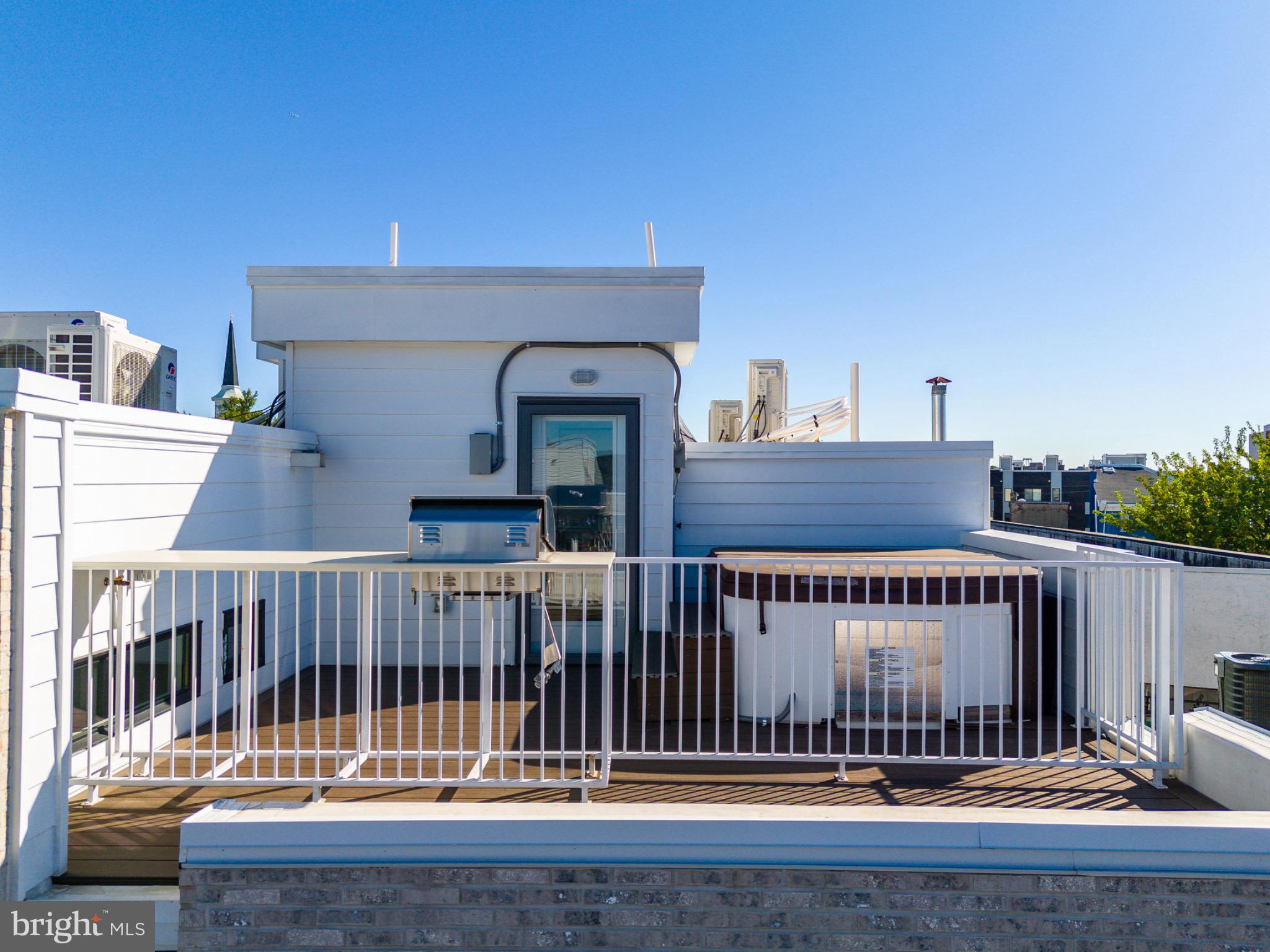 OLDE KENSINGTON - Residential