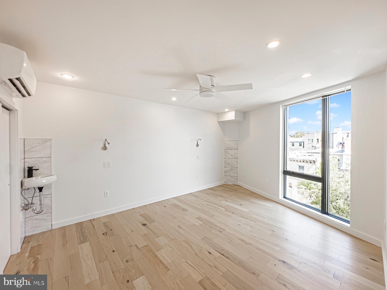 OLDE KENSINGTON - Residential