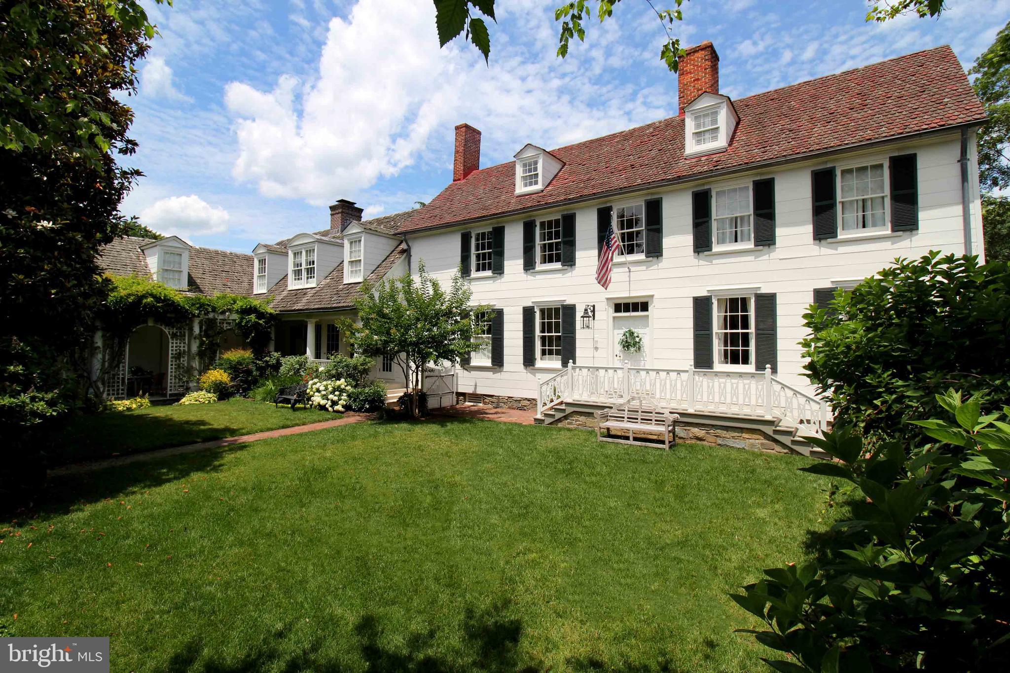 OLD TOWN ALEXANDRIA - Residential