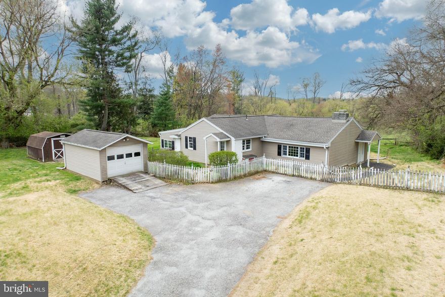 Calling all investors and or buyers who are ready to roll up their sleeves!!  Great location in  Unionville Chadds Ford School District. An estate, being sold  'as is"- newer windows Make your appointment today!