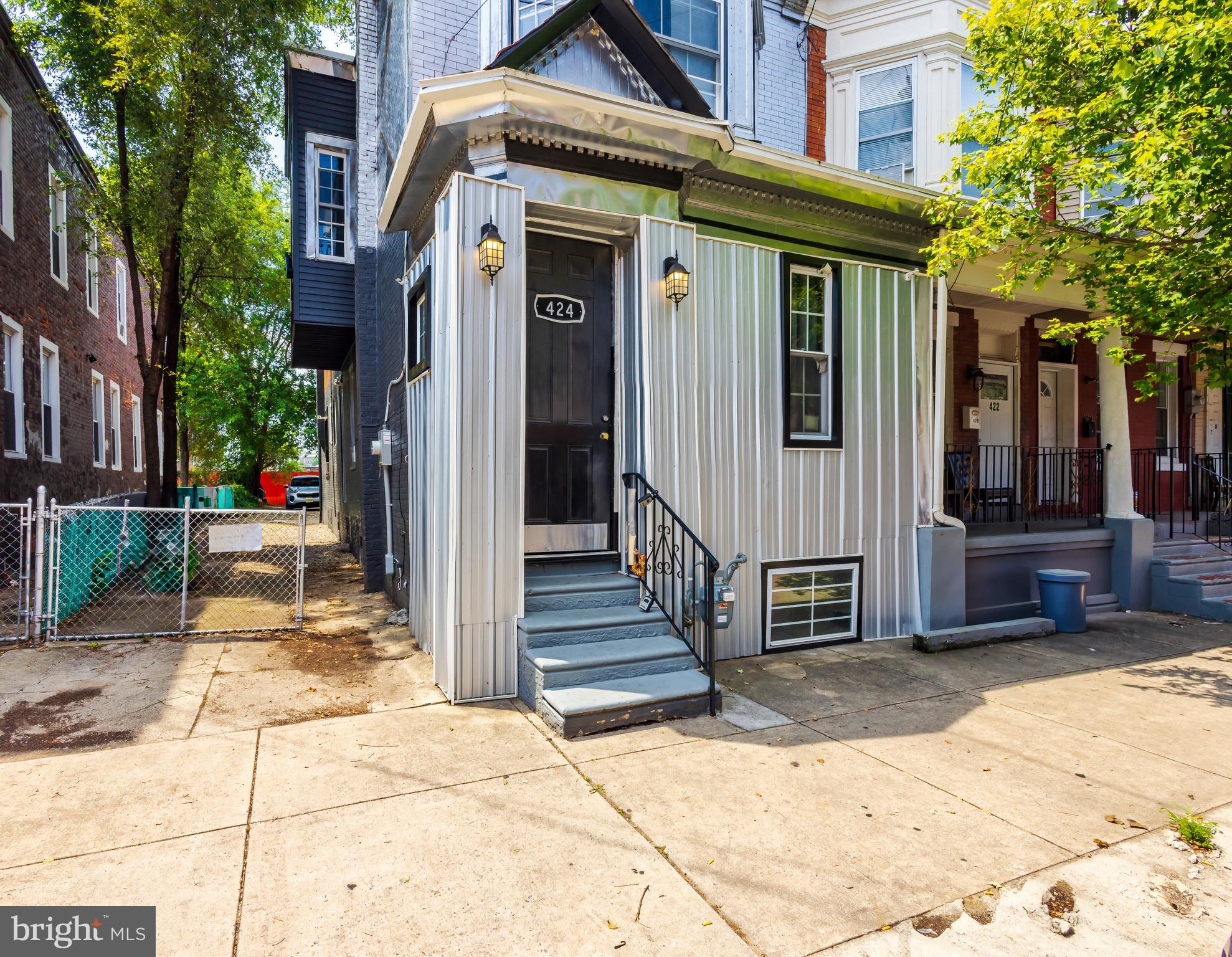 424 STATE STREET