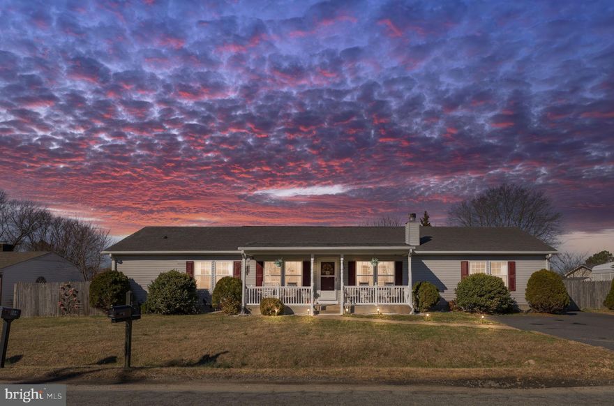 WELCOME HOME to the wonderful community of Grafton Village. This well-maintained one level rambler offers 2,000 square feet of comfortable living space with 3 bedrooms and 2 full baths.  The spacious layout features eat in kitchen, separate dining room, and not one but two inviting living spaces.  Perfect for everyday living and entertaining.  Enjoy the ease of single-level living along with a home that been lovingly cared for.  Ideally located in South Stafford - minutes to grocery store, restaurants, VRE, and the historic Downtown Fredericksburg.  An opportunity to live in a desirable neighborhood with convenience and comfort ALL IN ONE!