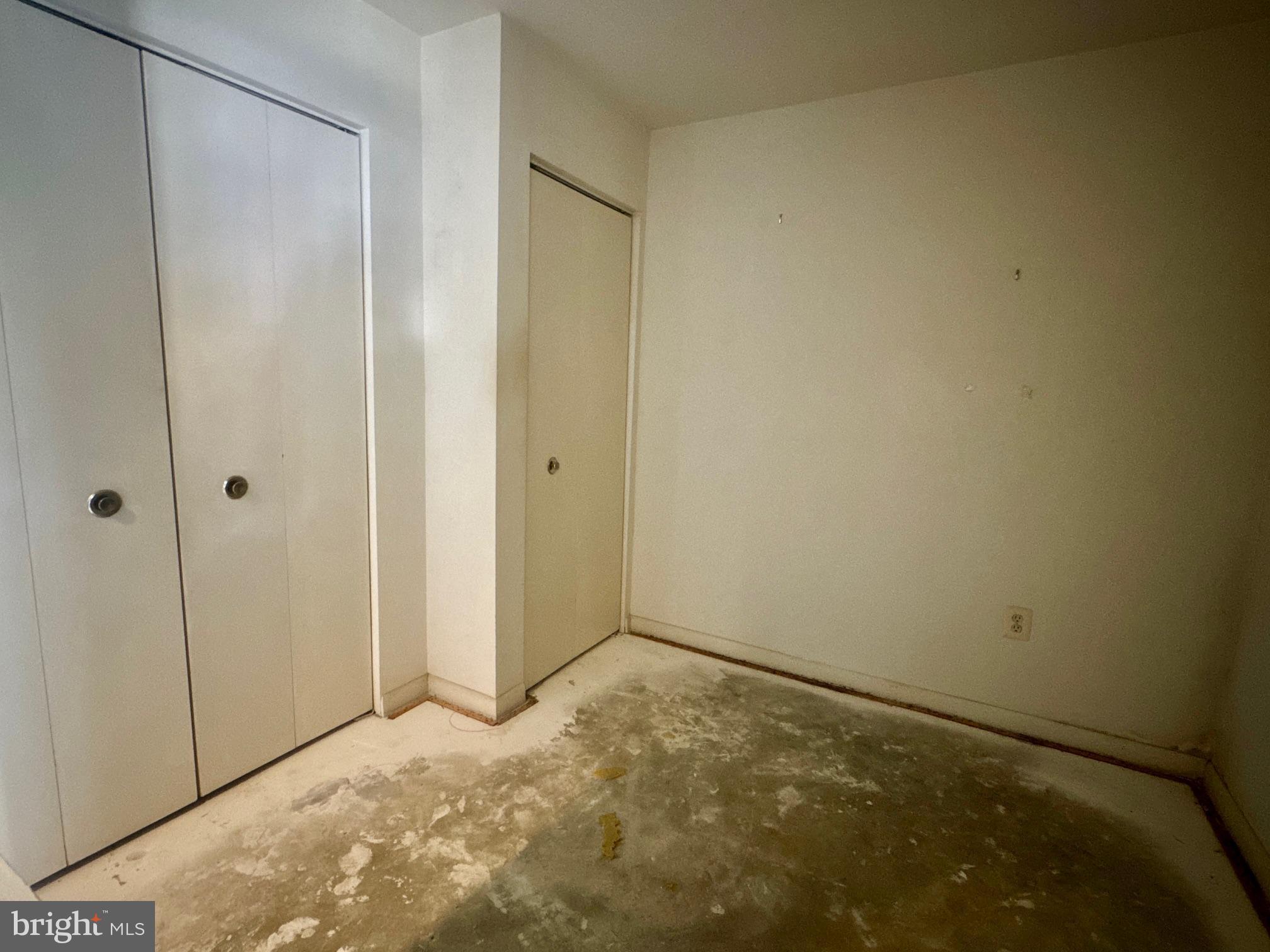 ANNAPOLIS OVERLOOK - Residential