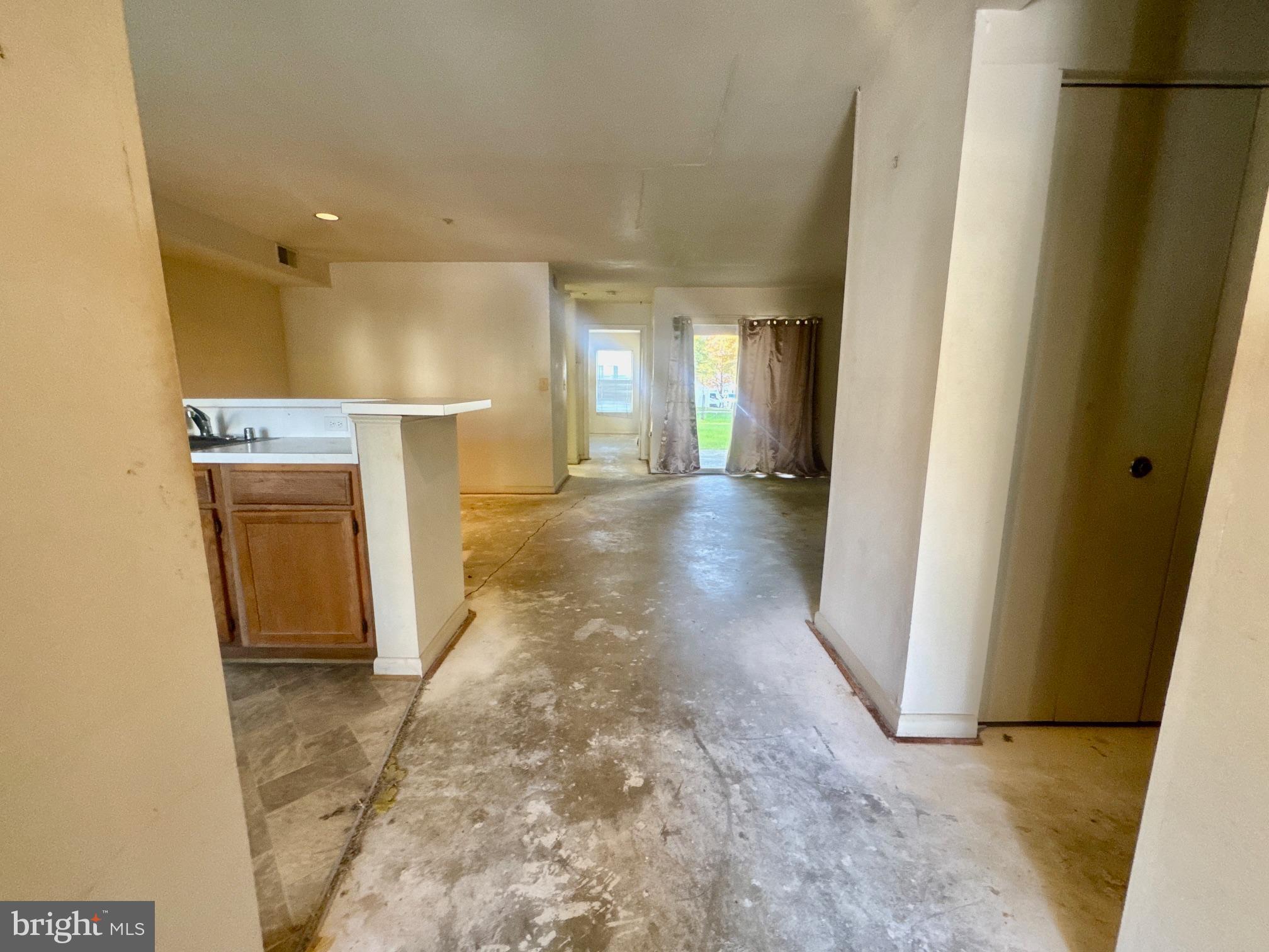 ANNAPOLIS OVERLOOK - Residential