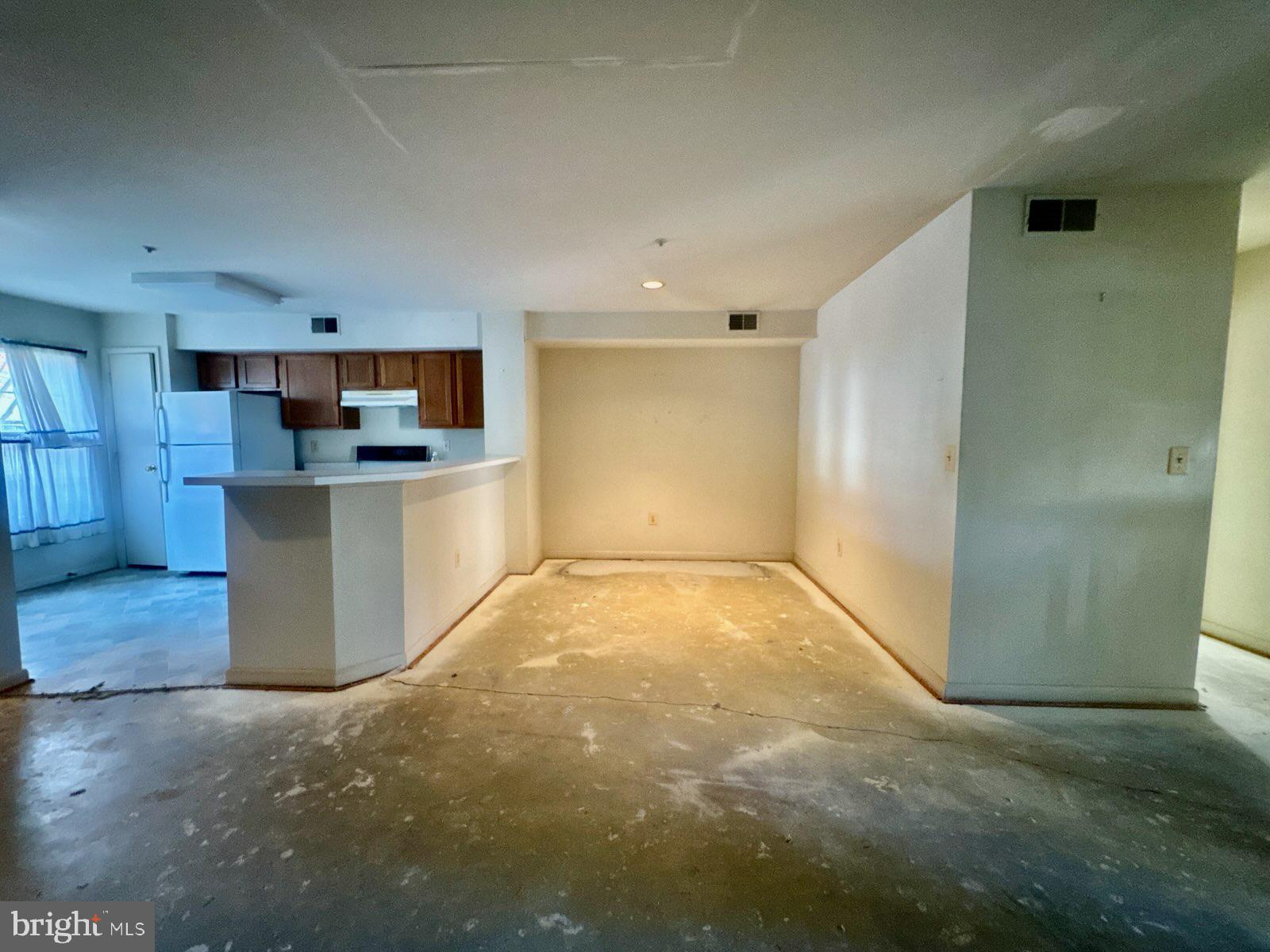 ANNAPOLIS OVERLOOK - Residential