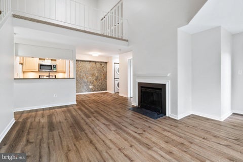 Townhouse For Sale - 9934 Hellingly Place #142<br/> GAITHERSBURG, MD 20886