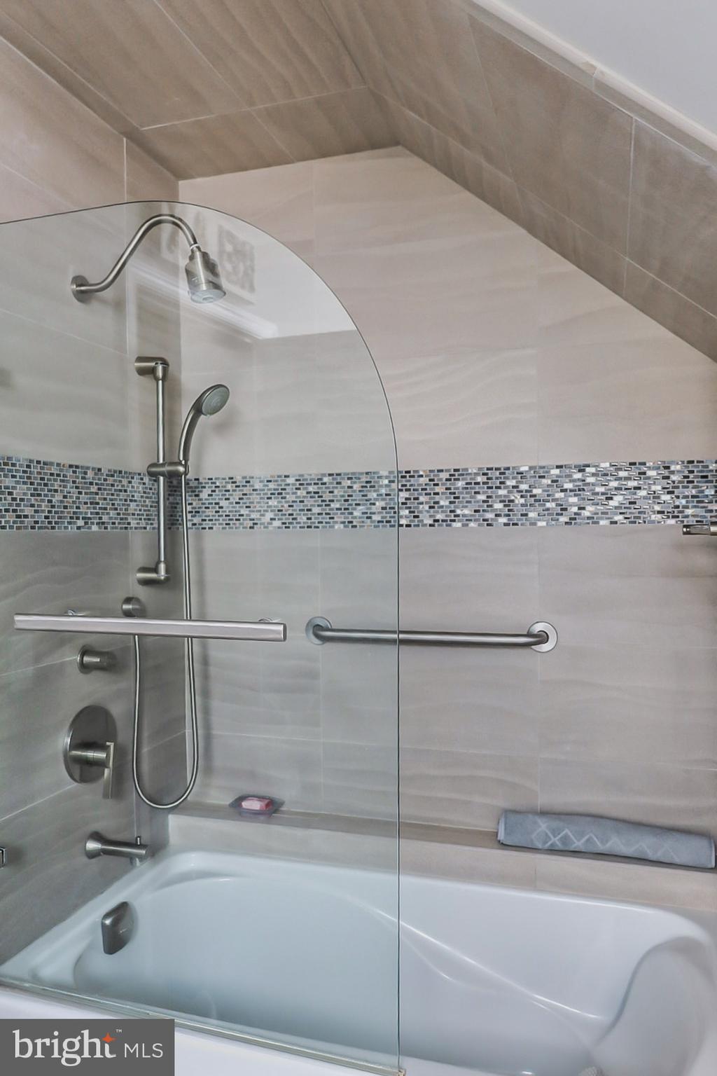 SHELL MILL LANDING - Residential