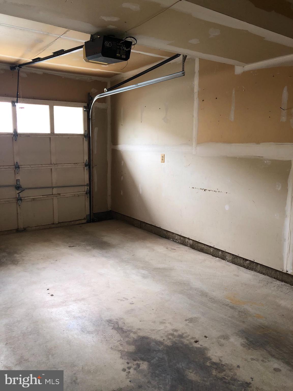 CASCADES LOWES ISLAND - Residential Lease