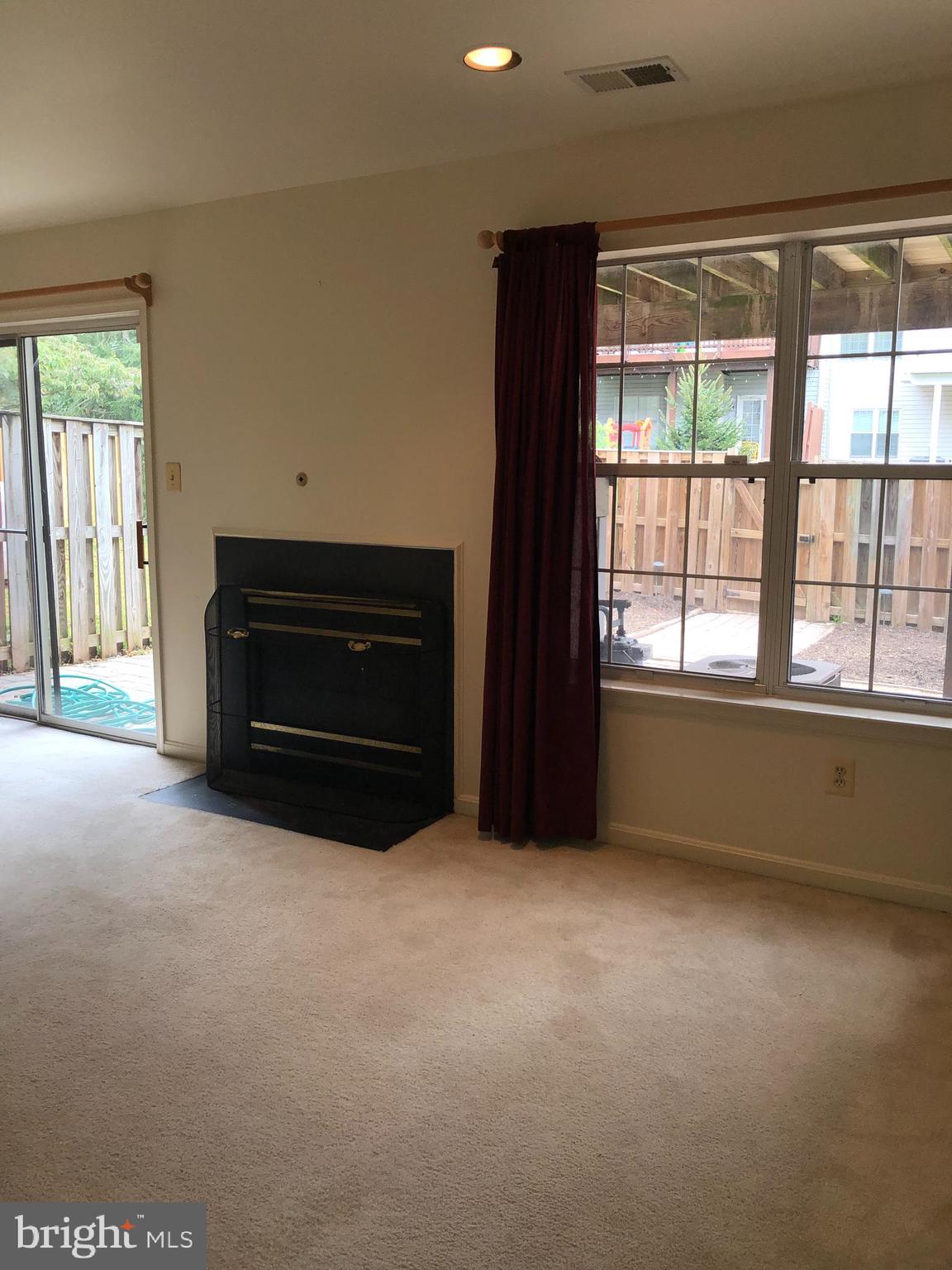 CASCADES LOWES ISLAND - Residential Lease