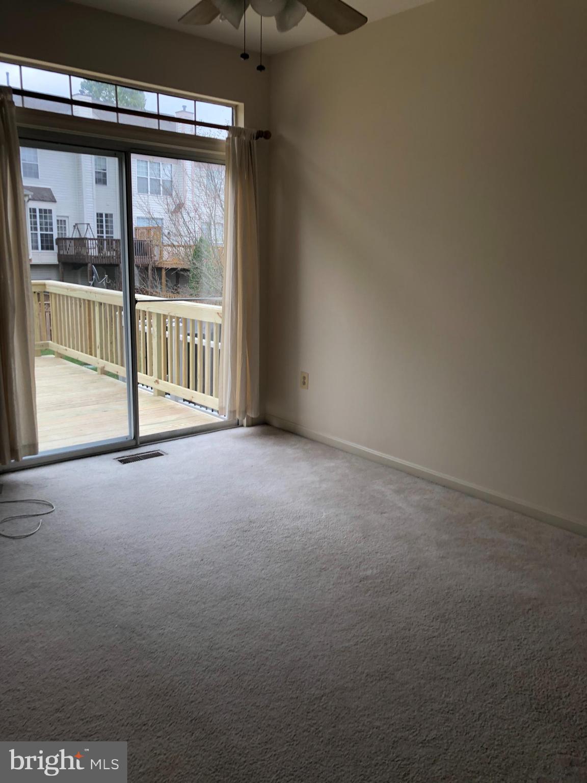 CASCADES LOWES ISLAND - Residential Lease