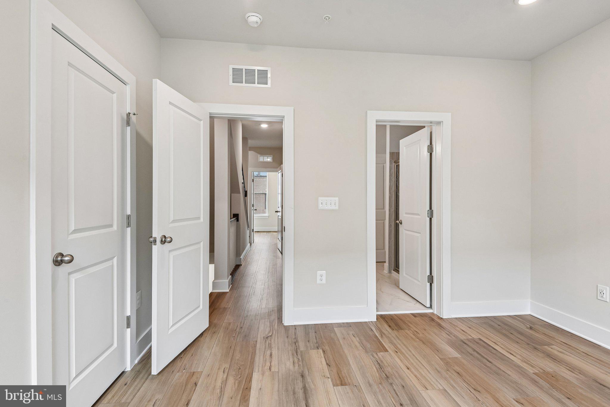 LOCKE LANDING - Residential