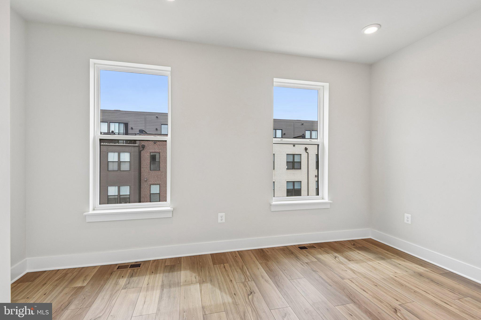 LOCKE LANDING - Residential