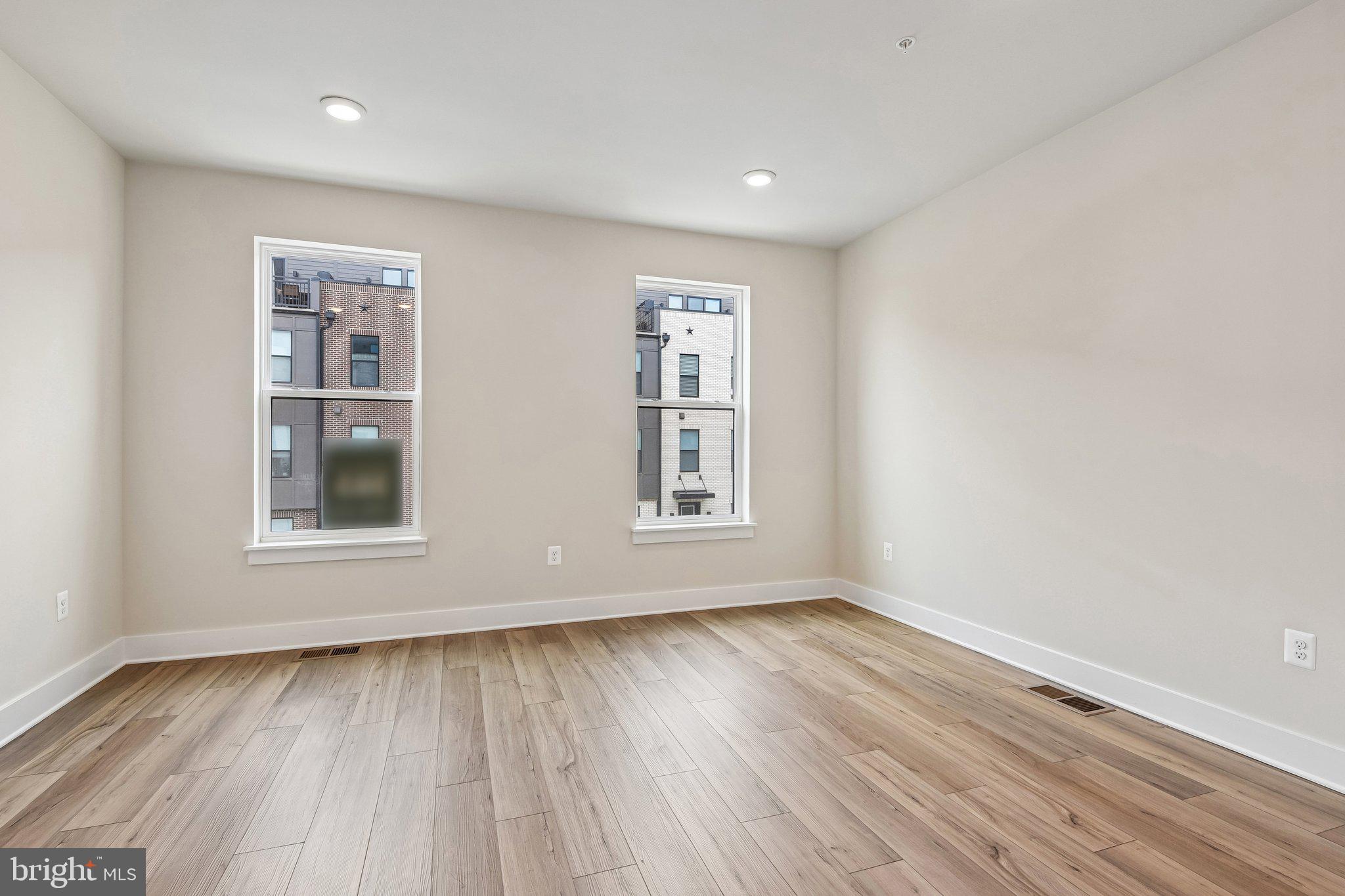 LOCKE LANDING - Residential
