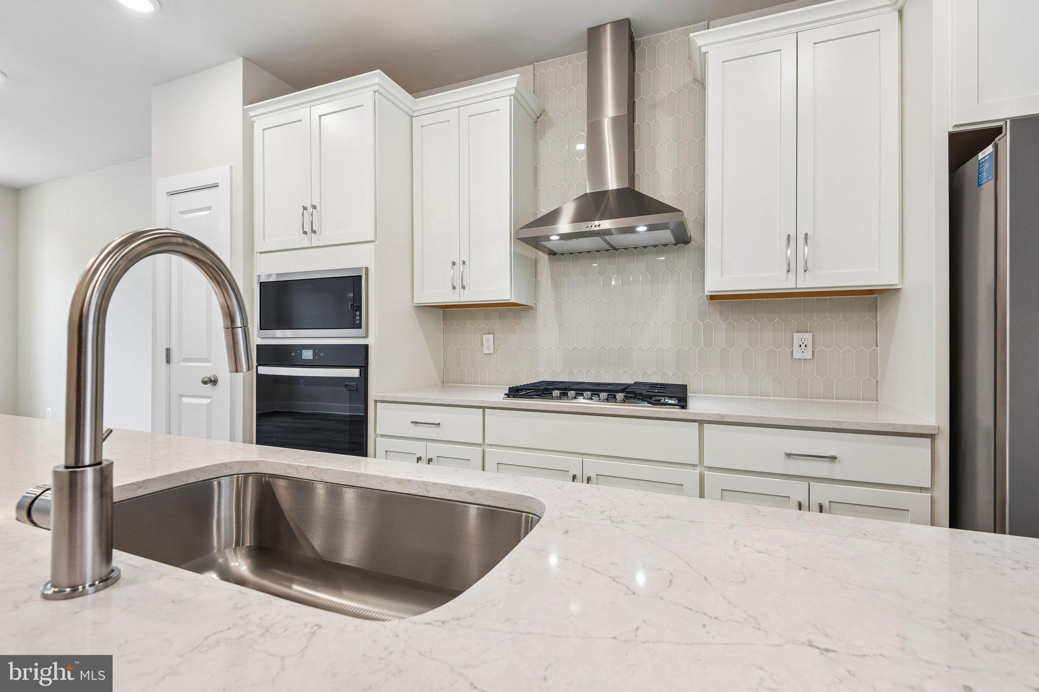 LOCKE LANDING - Residential