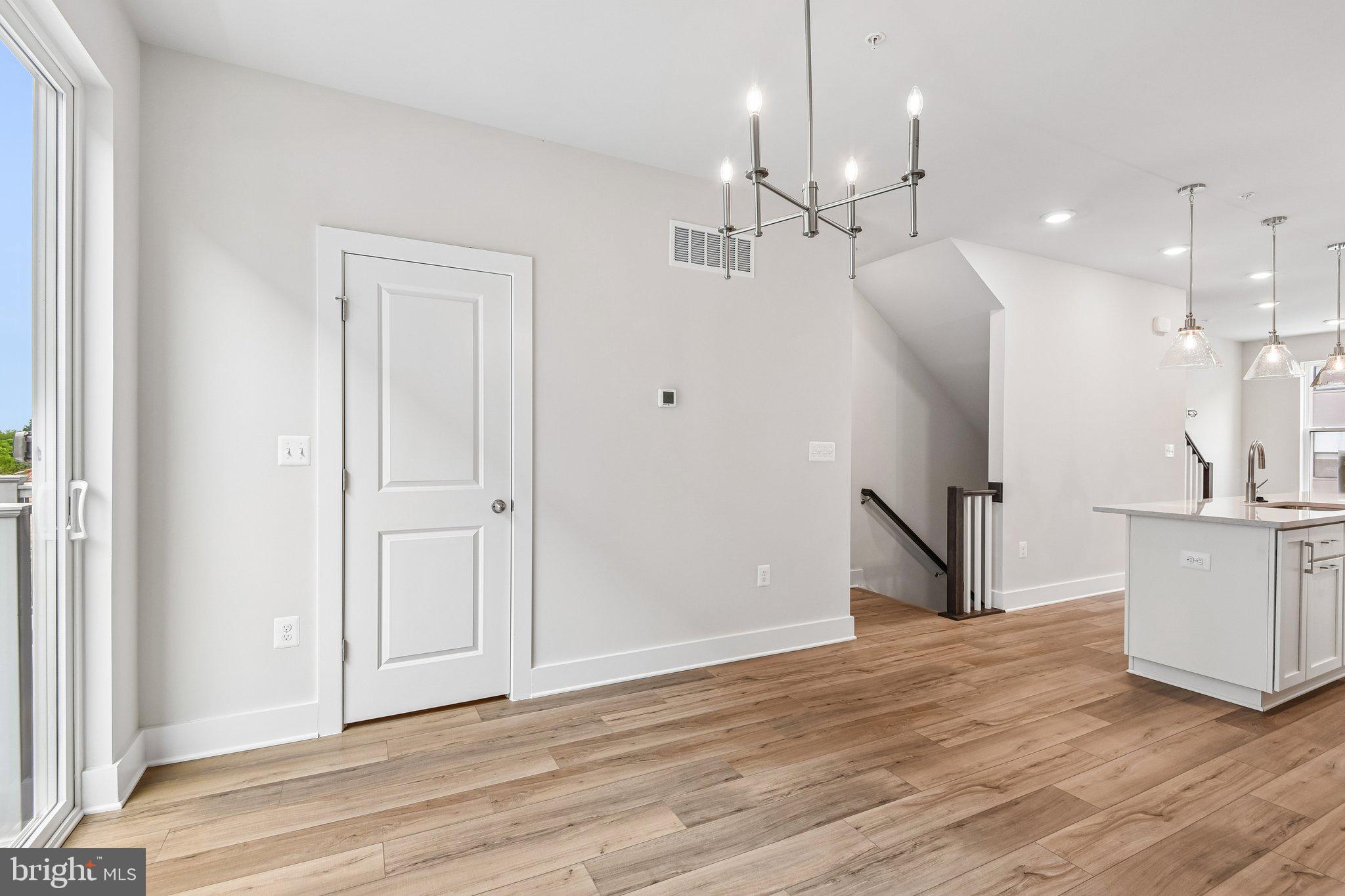 LOCKE LANDING - Residential