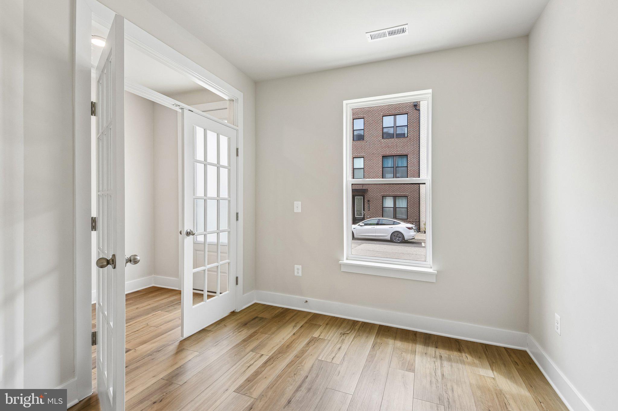LOCKE LANDING - Residential