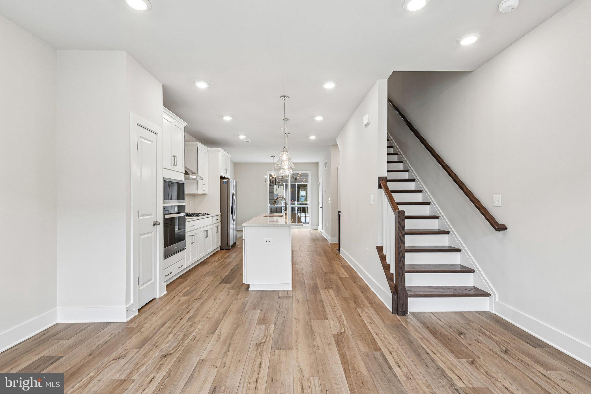 LOCKE LANDING - Residential