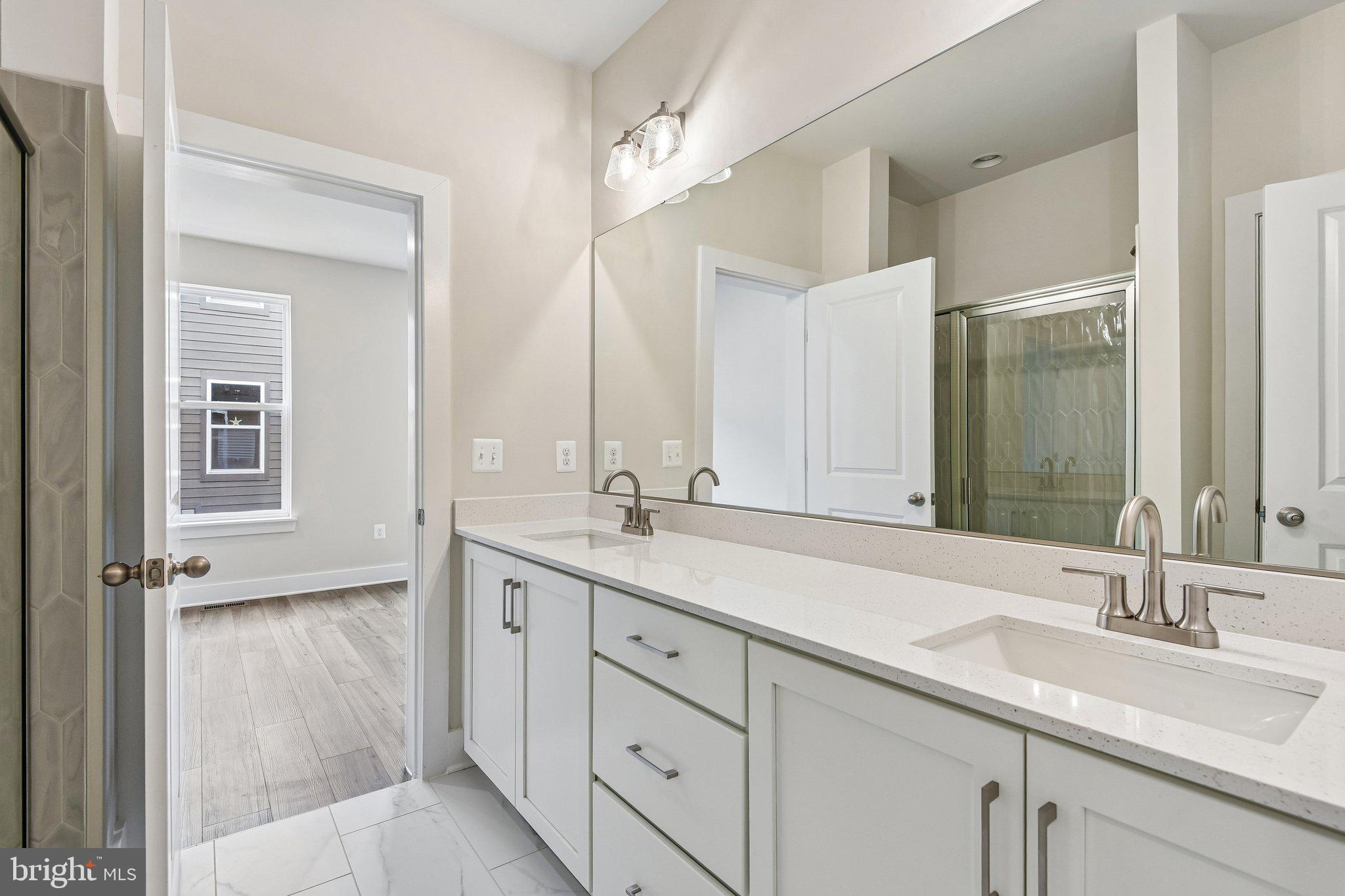 LOCKE LANDING - Residential
