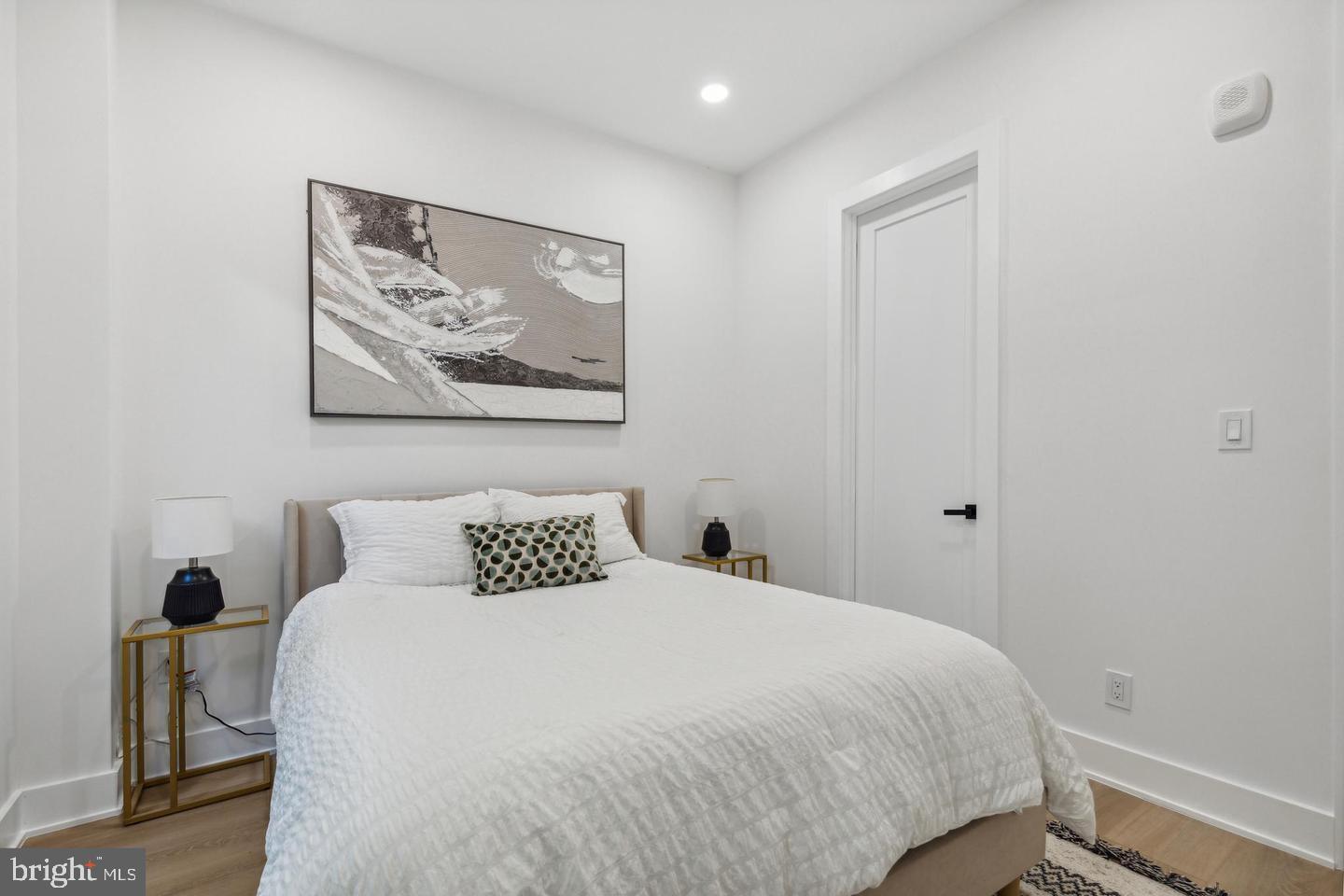 705 QUINCY STREET NE 2A