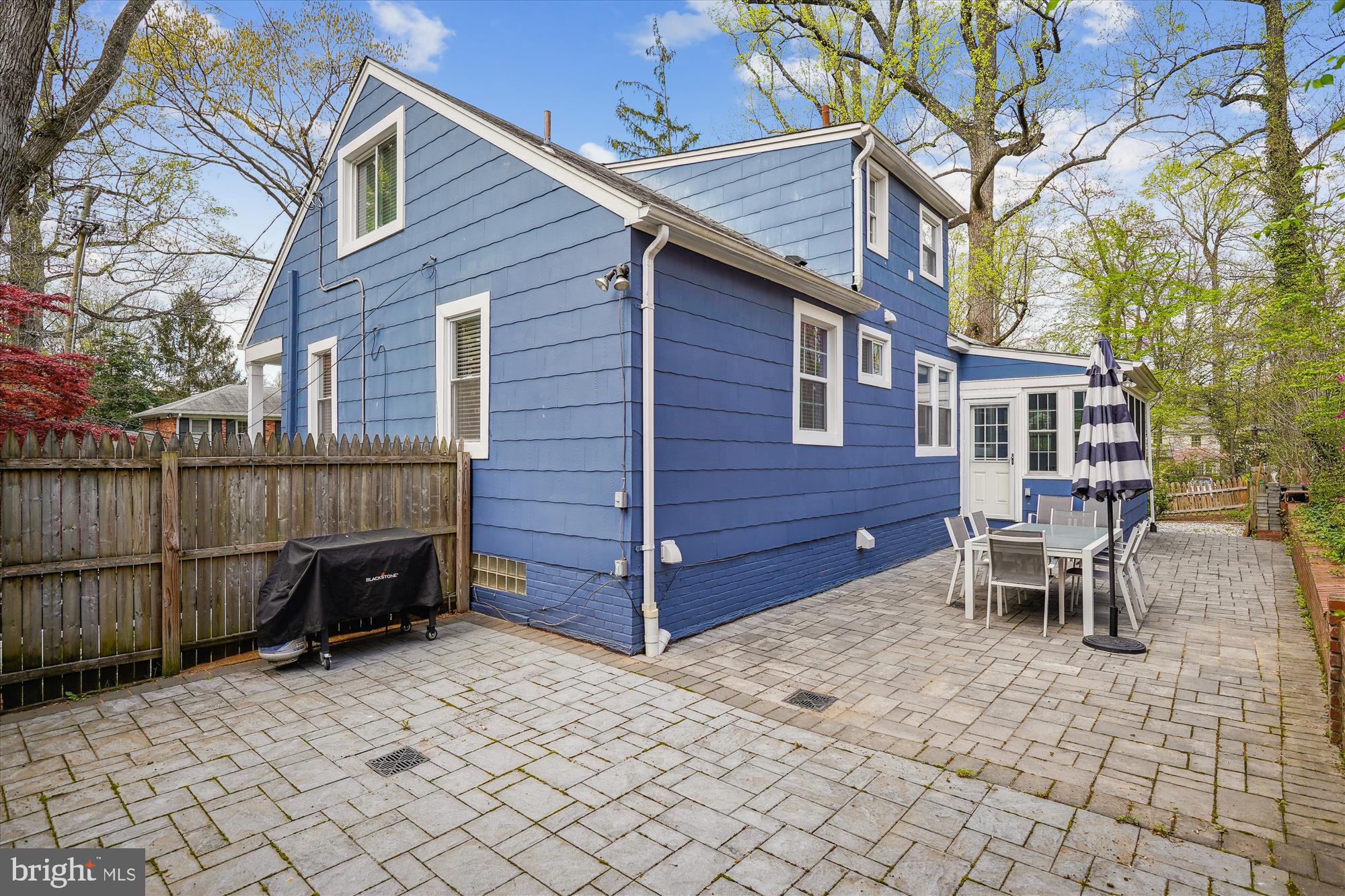 MOHICAN HILLS - Residential