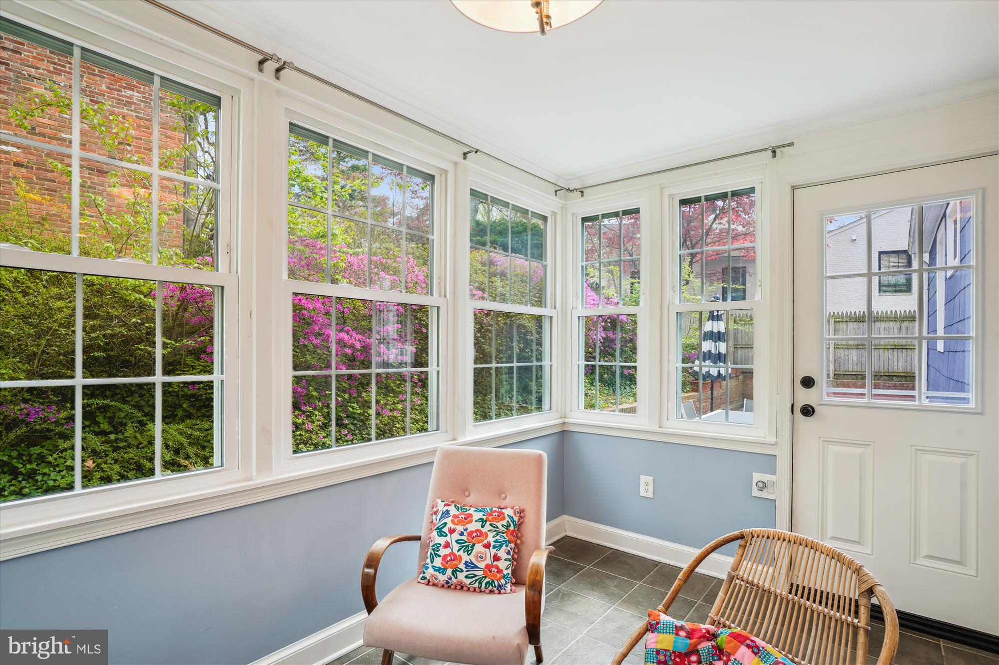 MOHICAN HILLS - Residential