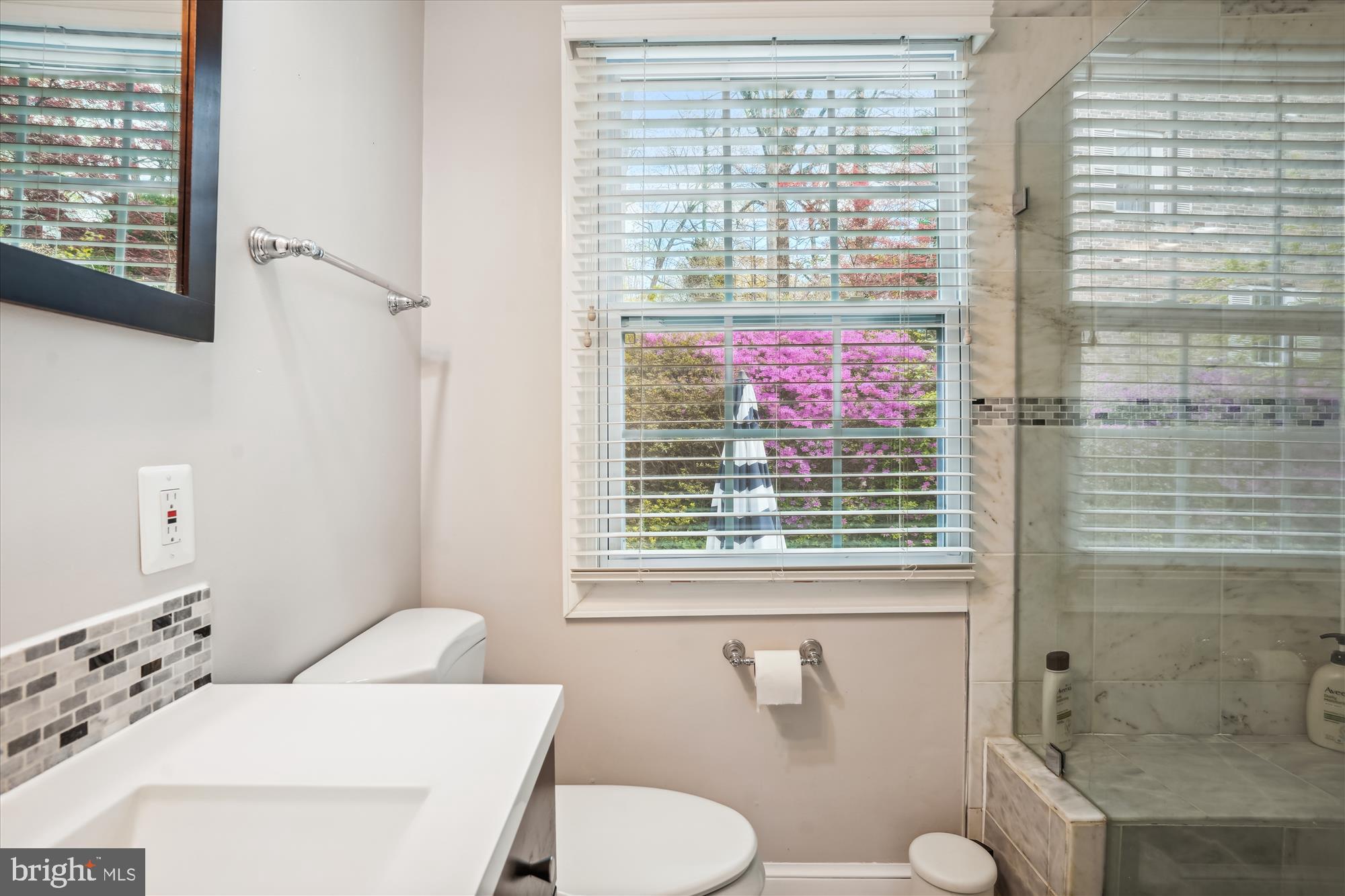 MOHICAN HILLS - Residential