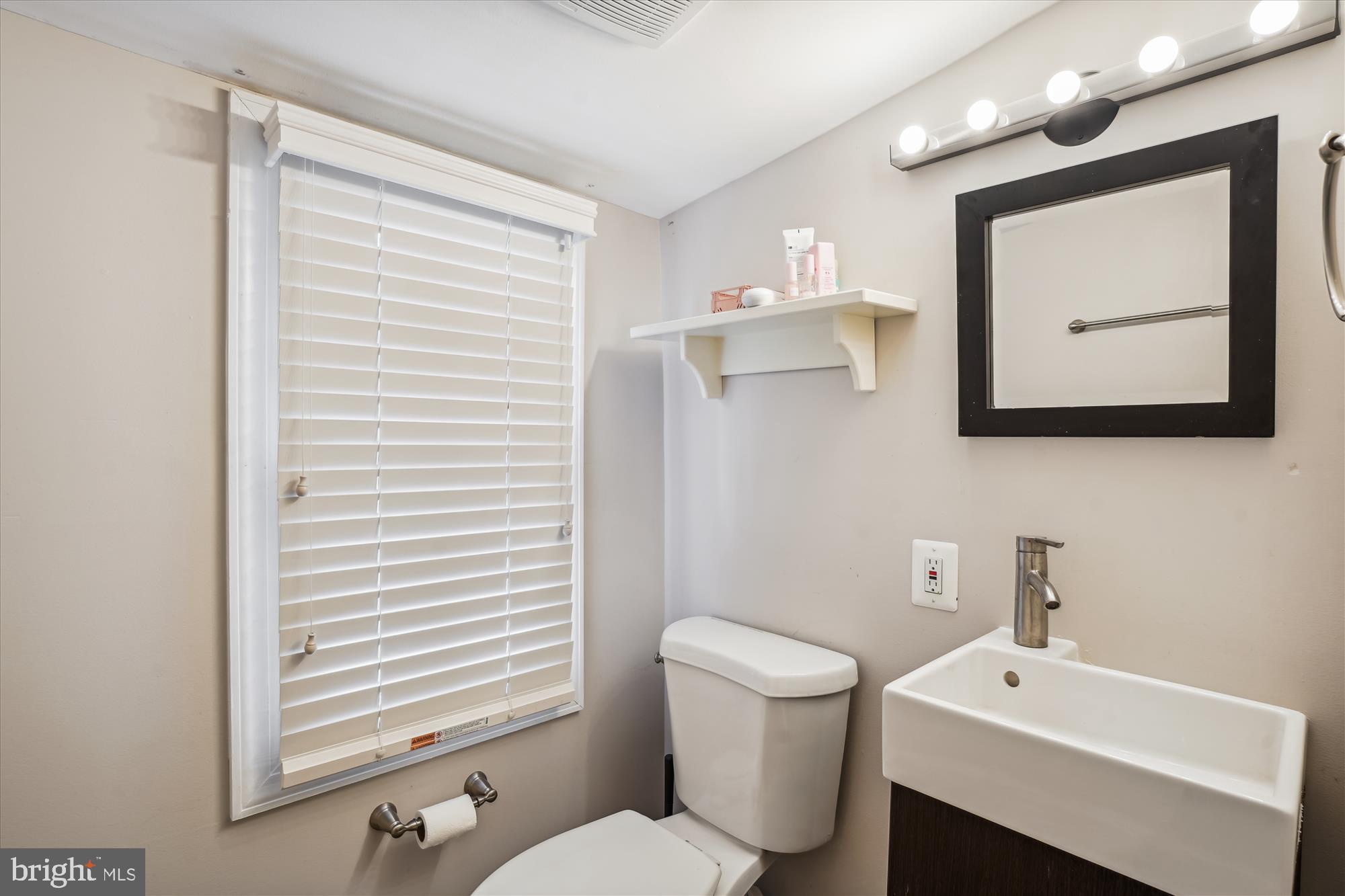 MOHICAN HILLS - Residential