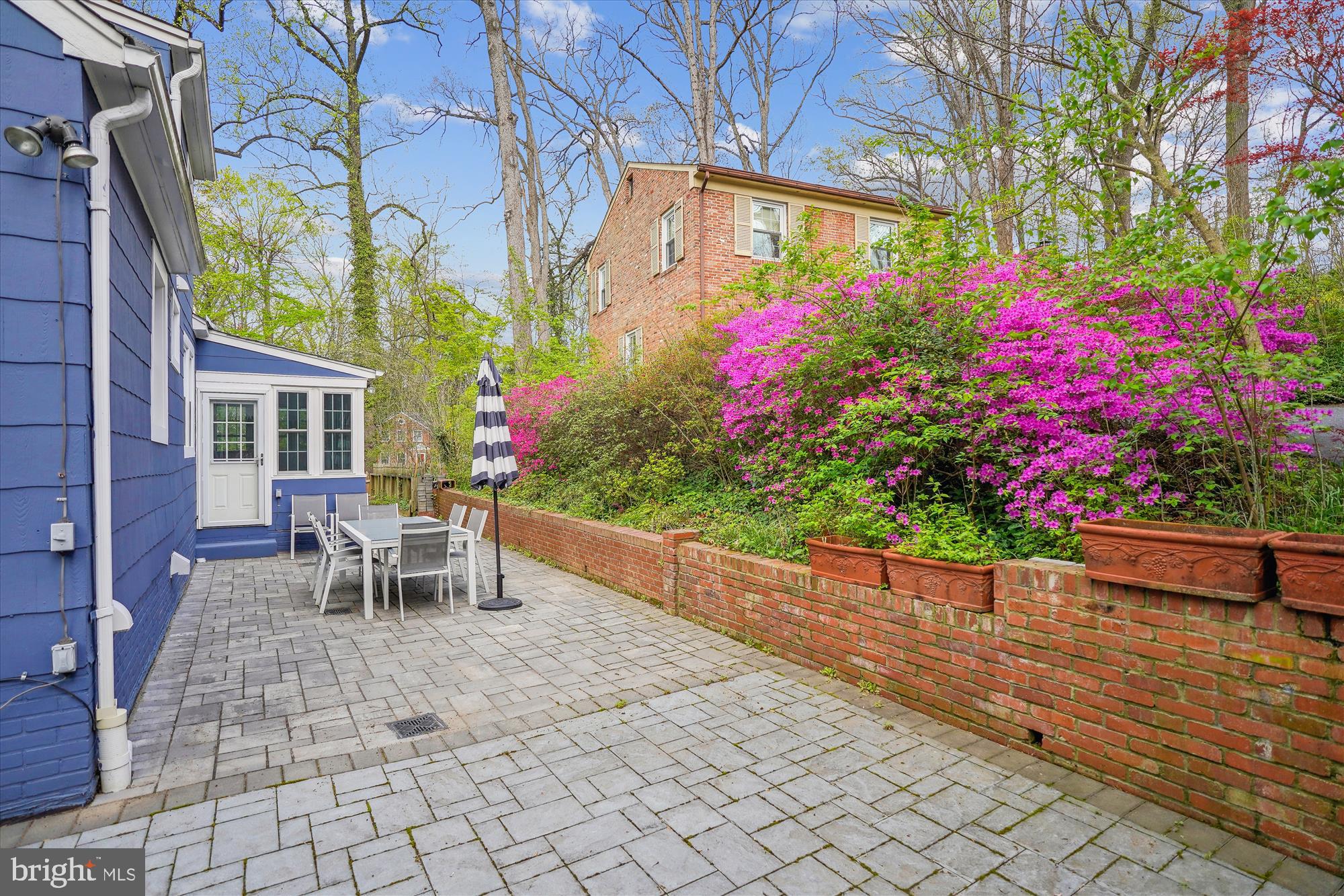 MOHICAN HILLS - Residential