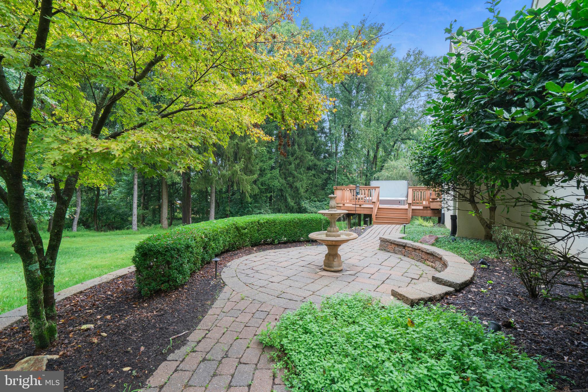 BRIARWOOD - Residential