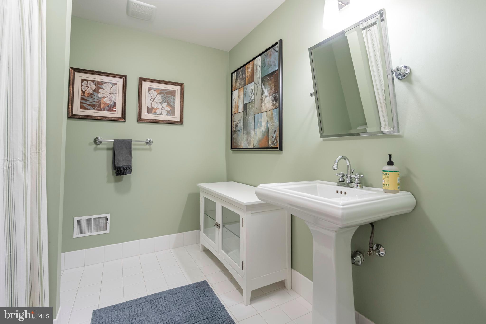 BRIARWOOD - Residential