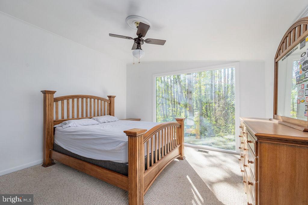 HIDDEN LAKE - Residential