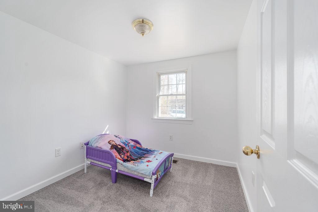 HIDDEN LAKE - Residential