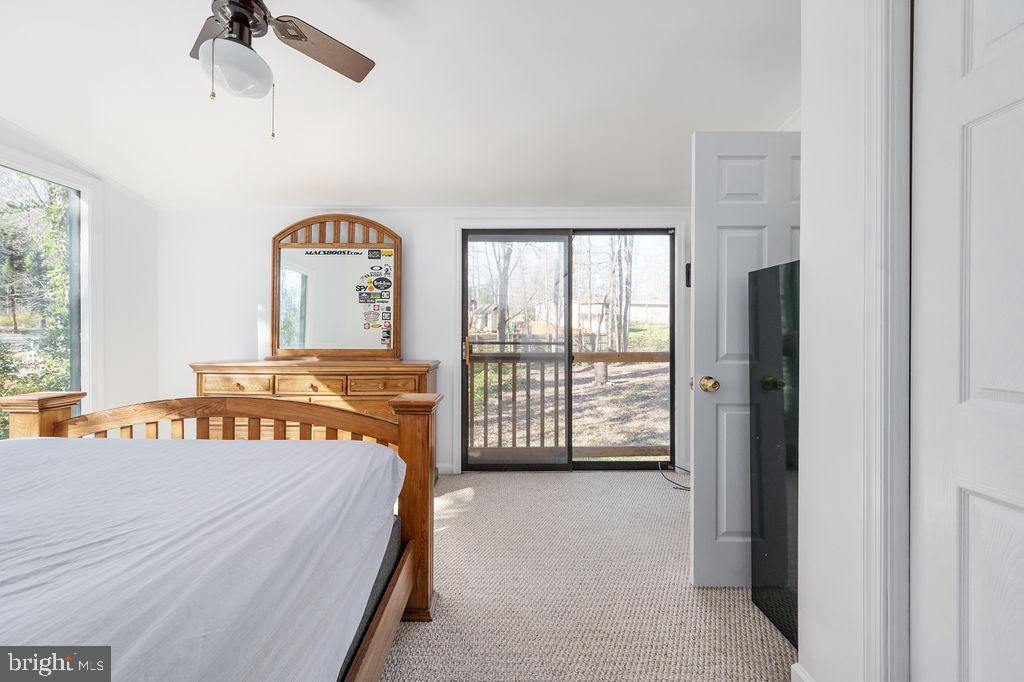 HIDDEN LAKE - Residential