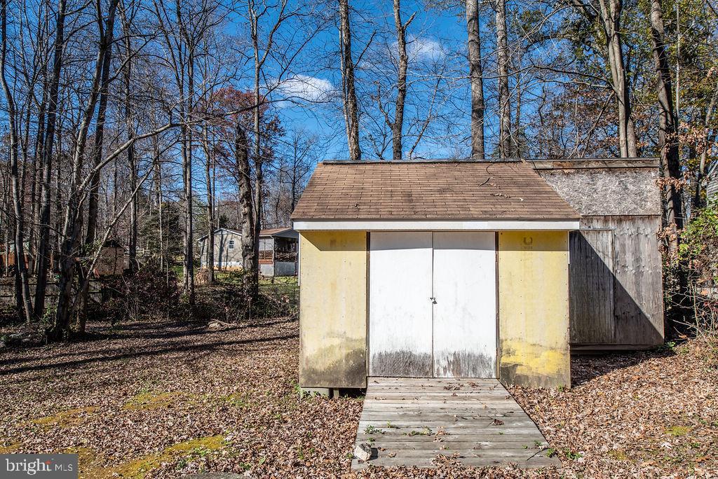 HIDDEN LAKE - Residential