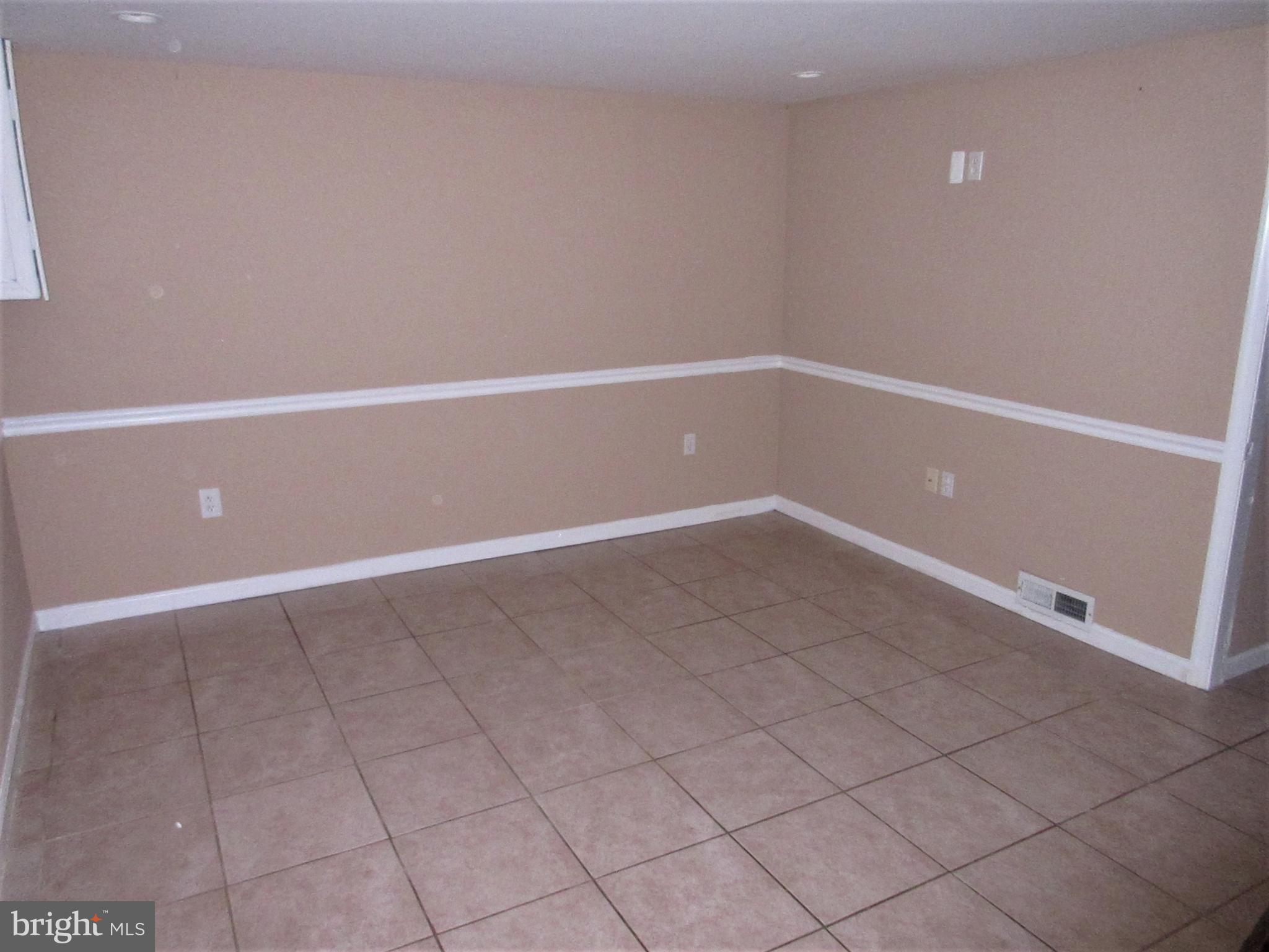 CHARLESMONT - Residential