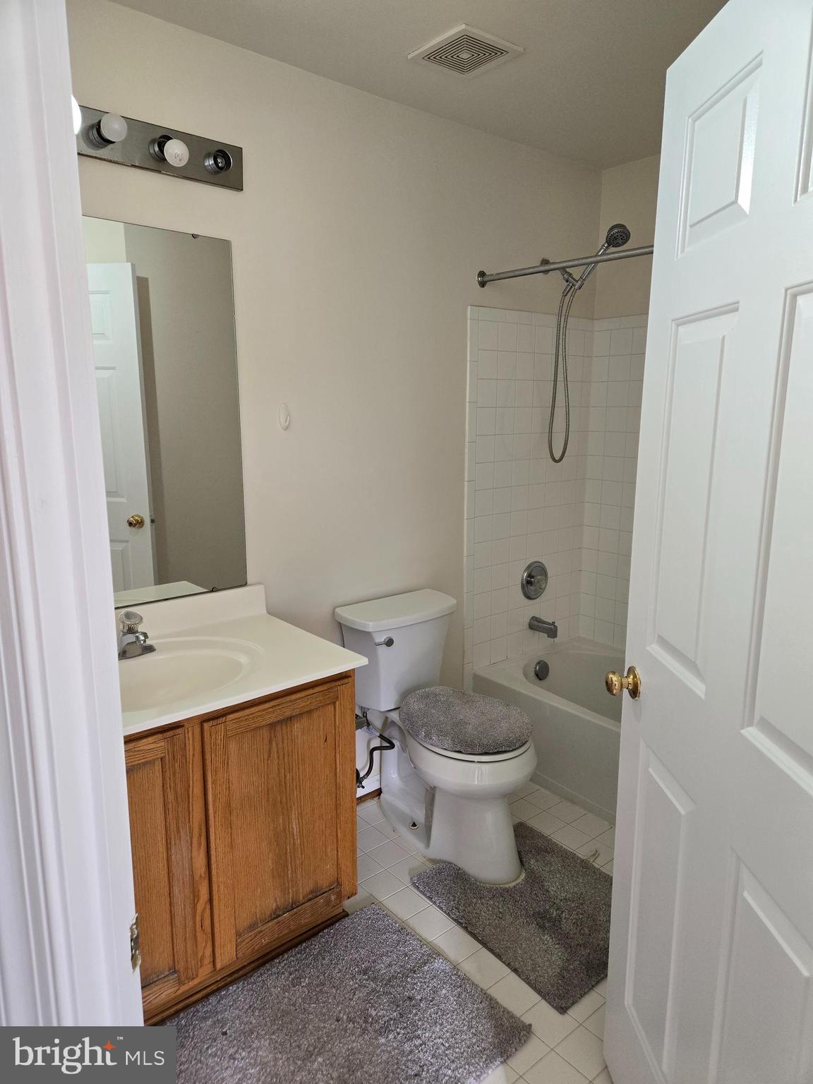 HYATTSVILLE - Residential Lease