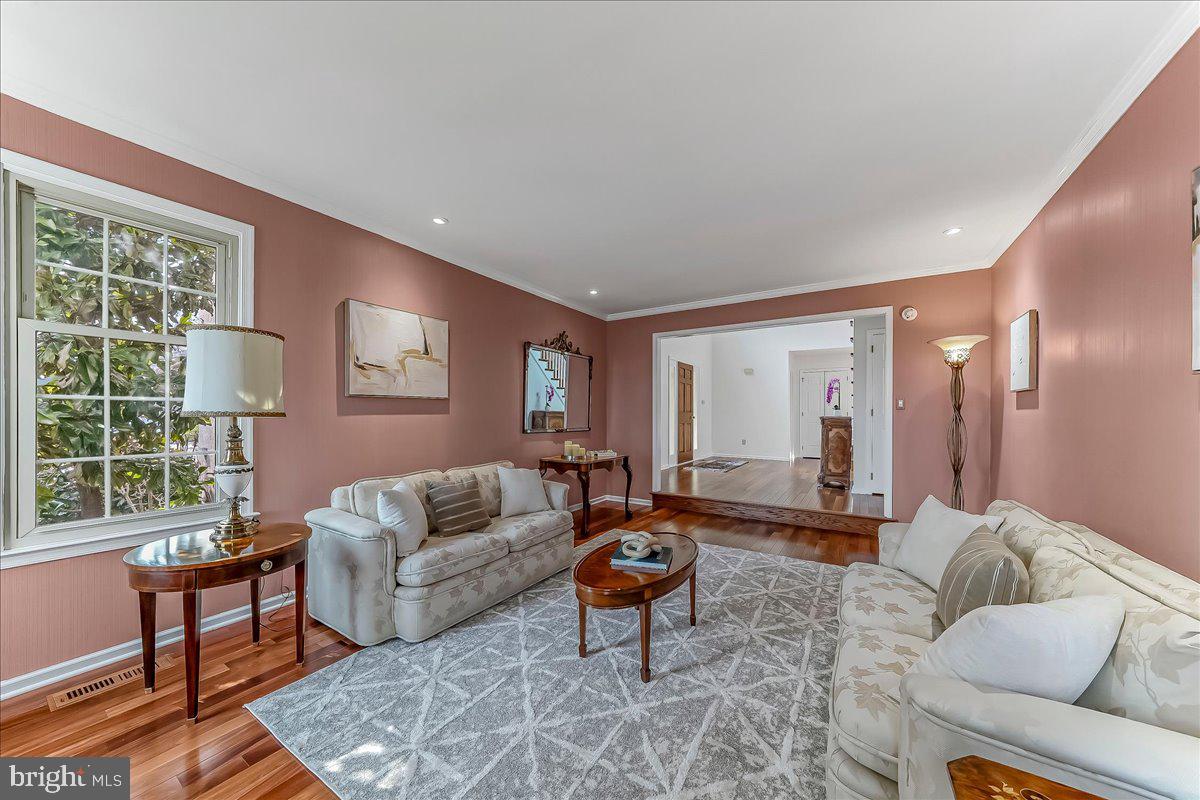 BRYN MAWR - Residential