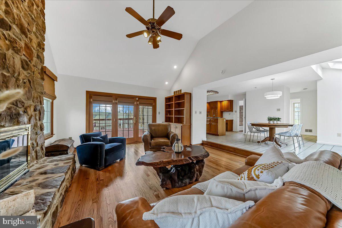 BRYN MAWR - Residential