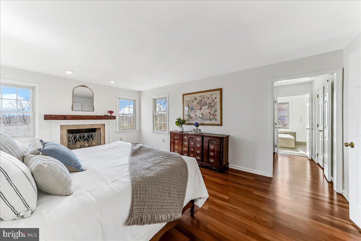 BRYN MAWR - Residential