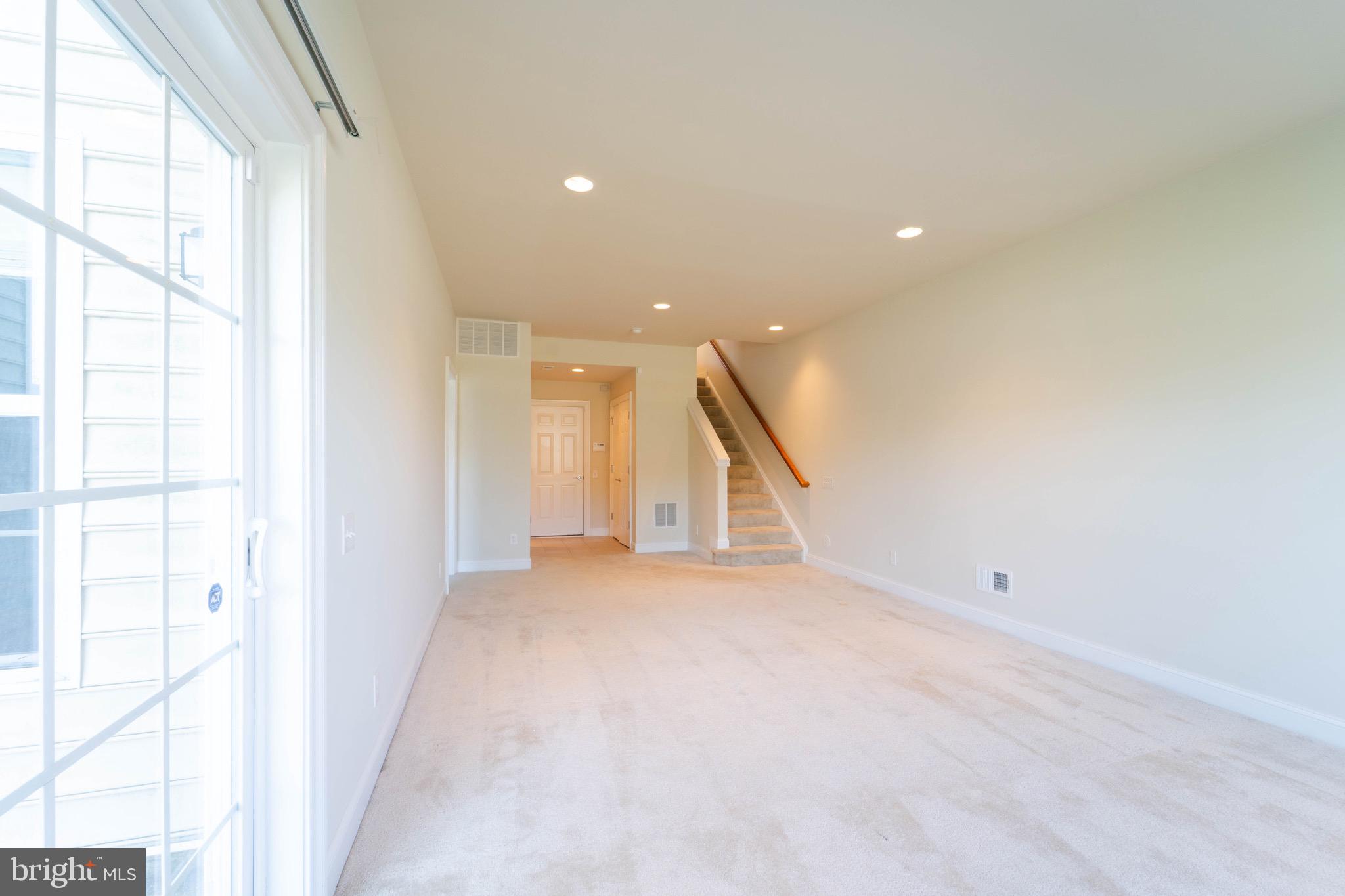 CHANTILLY - Residential Lease