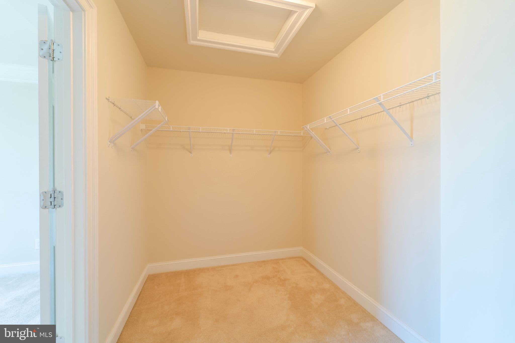 CHANTILLY - Residential Lease