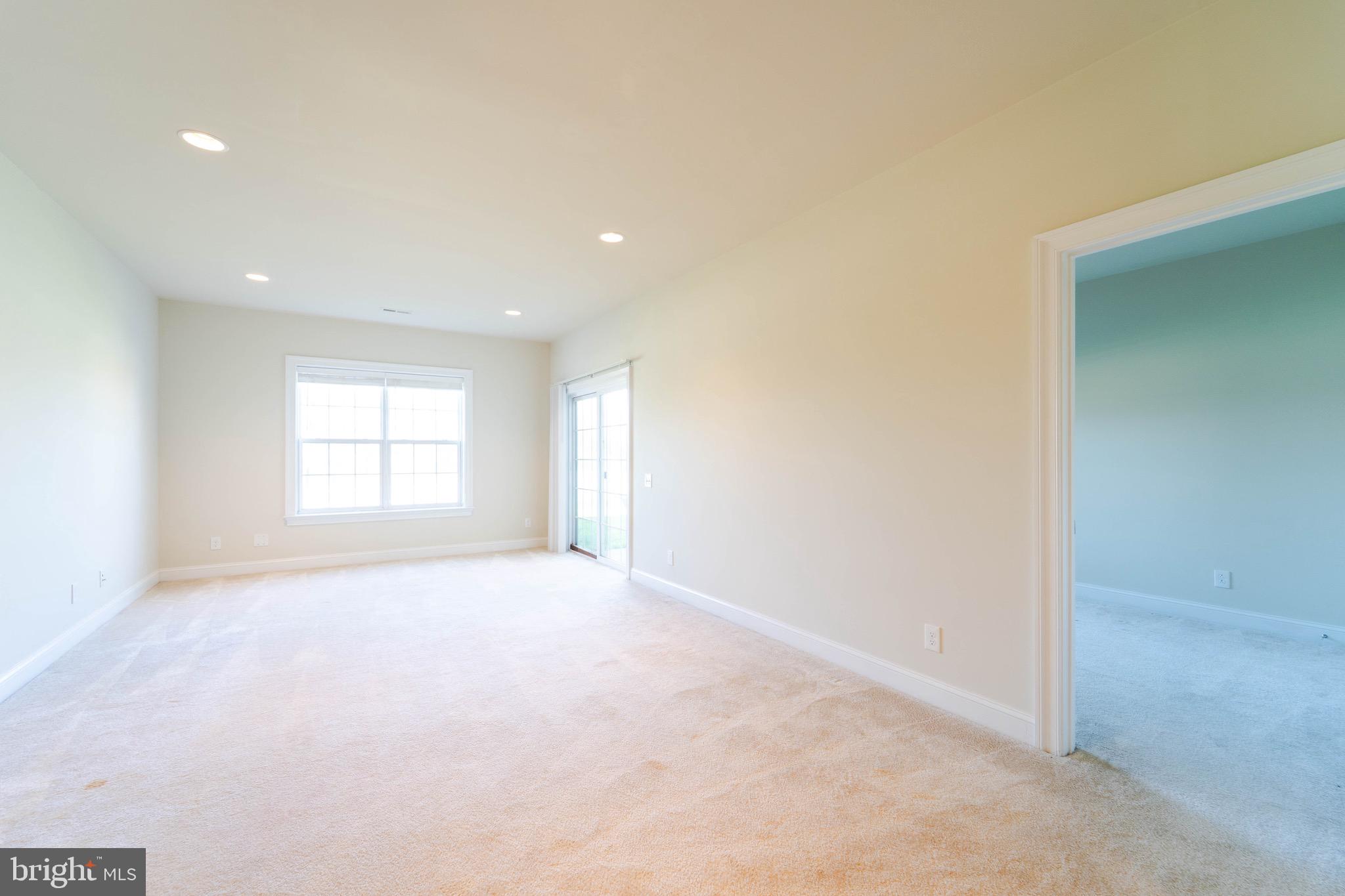 CHANTILLY - Residential Lease