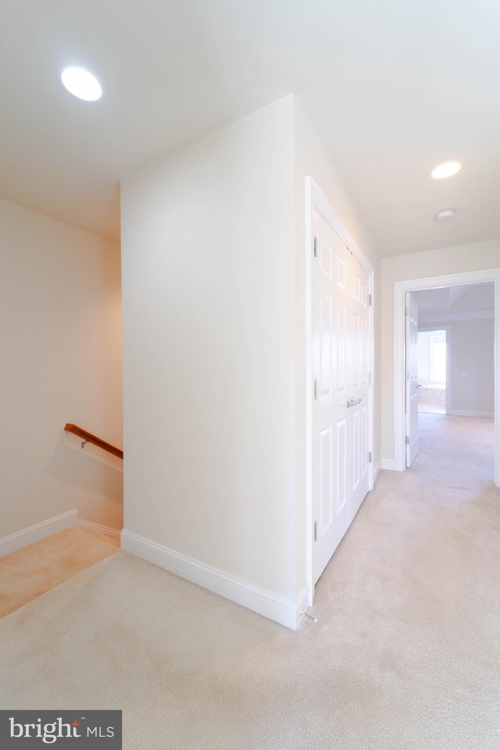 CHANTILLY - Residential Lease