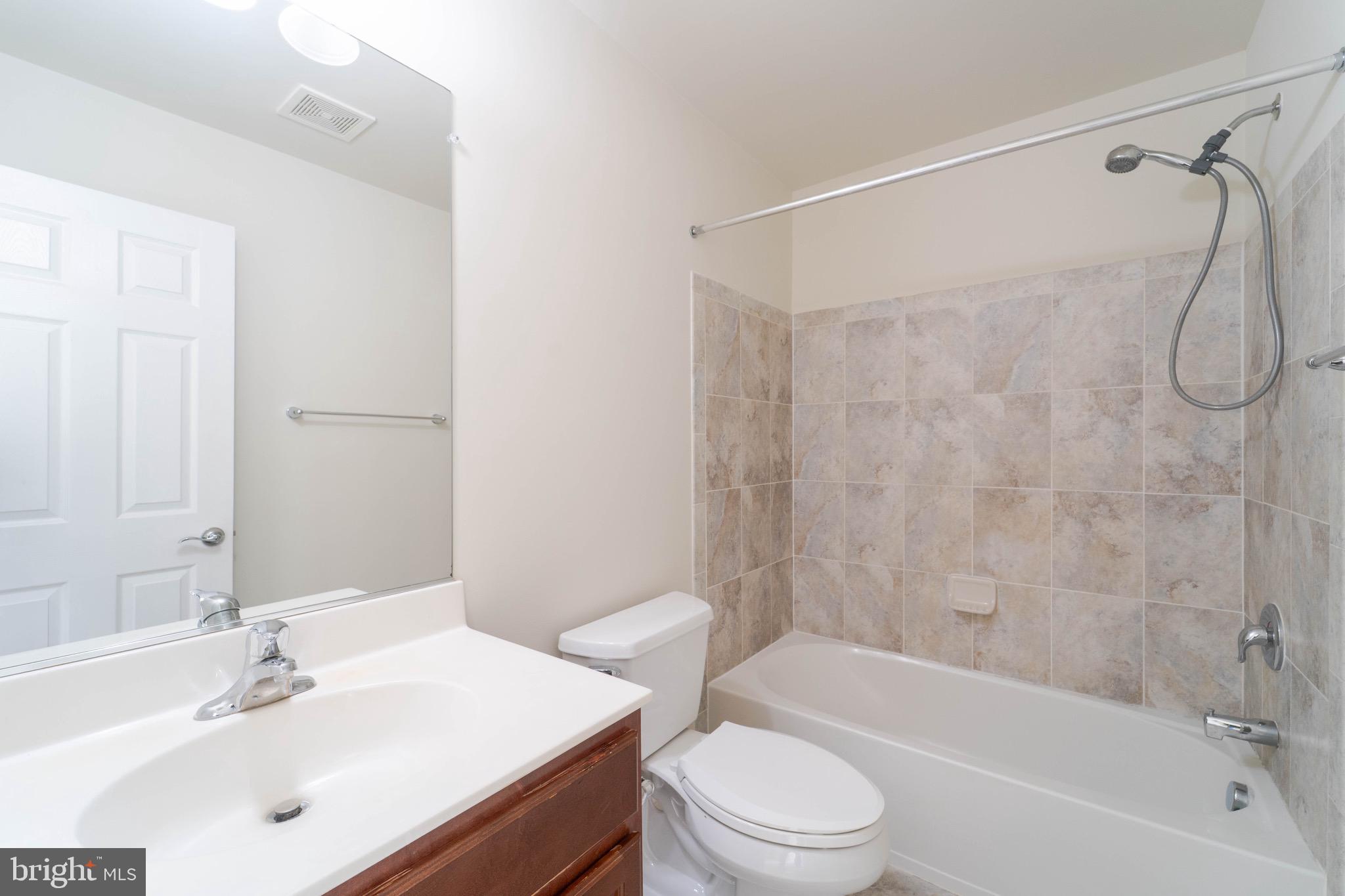 CHANTILLY - Residential Lease