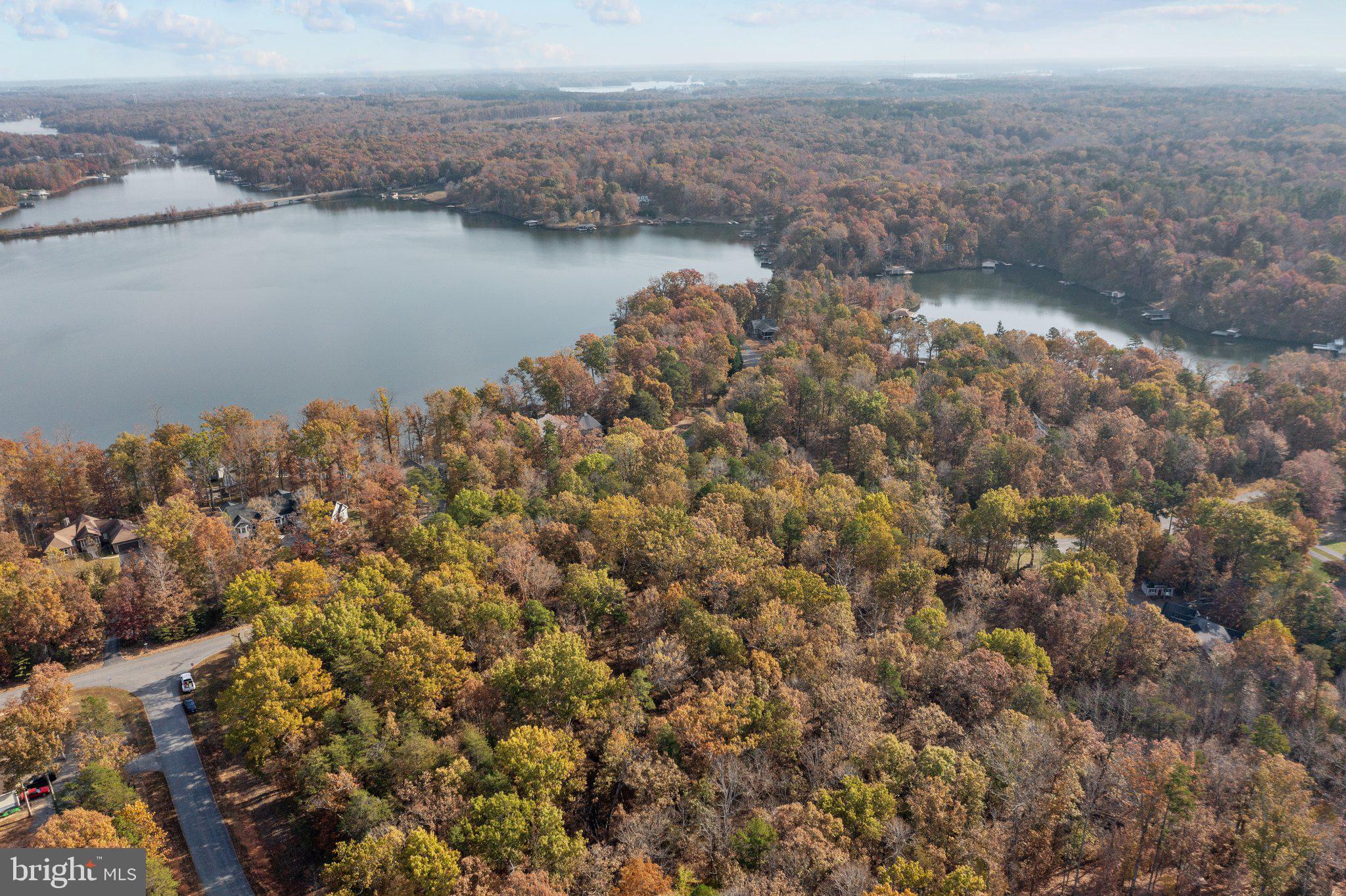 FRESHWATER ESTATES - Land
