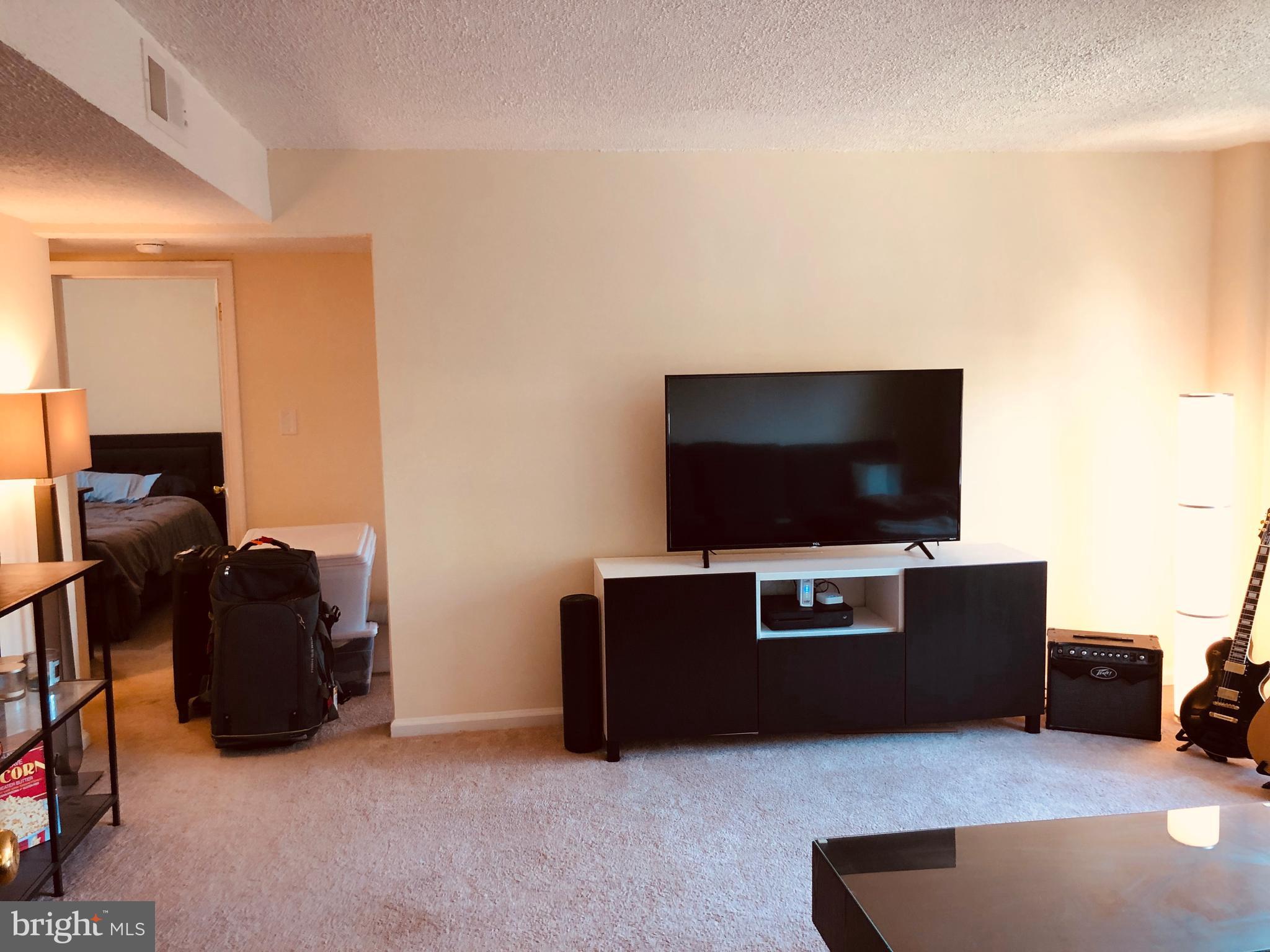 ROSSLYN HEIGHTS - Residential