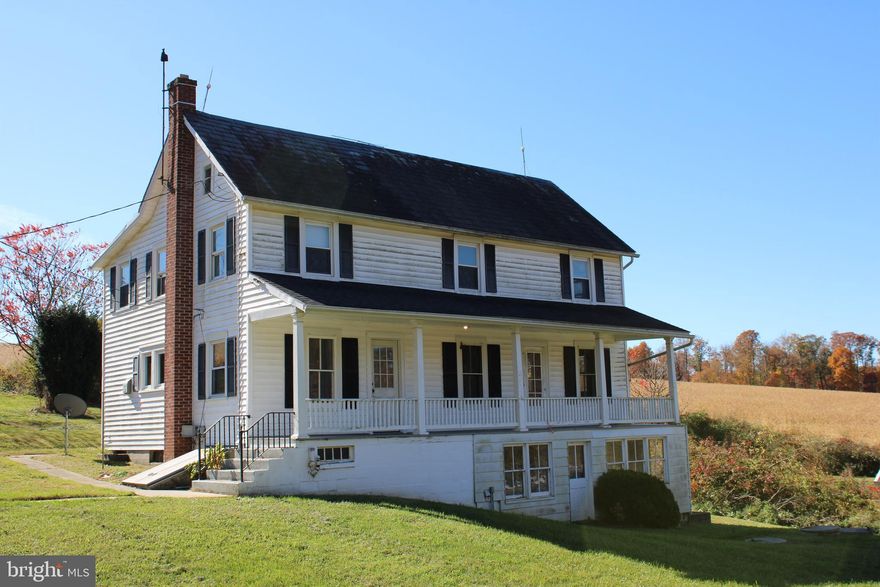 Three bedroom, two and a half bathroom house.
Note: Applicant must fill out an application and be approved by Southern Management Rentals, LLC PRIOR to viewing the property. The online application can be found on our website. You can apply for this property under the property description.