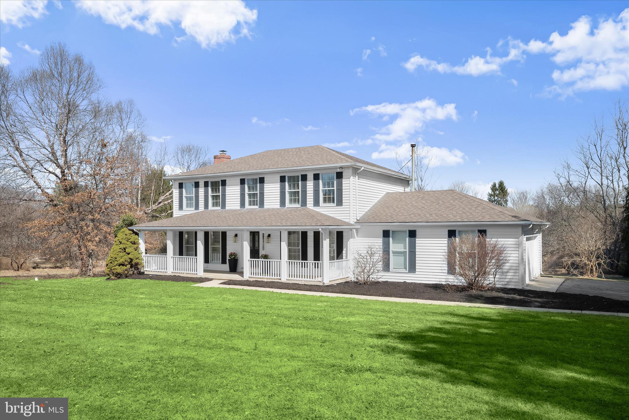 THE WARFIELDS - Residential