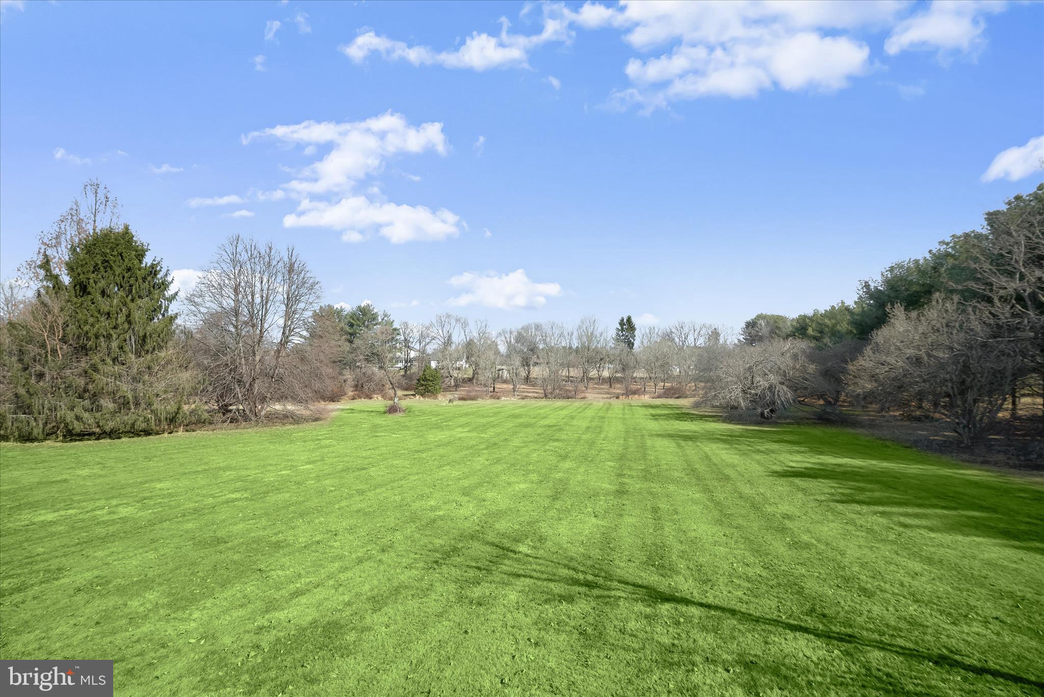 THE WARFIELDS - Residential