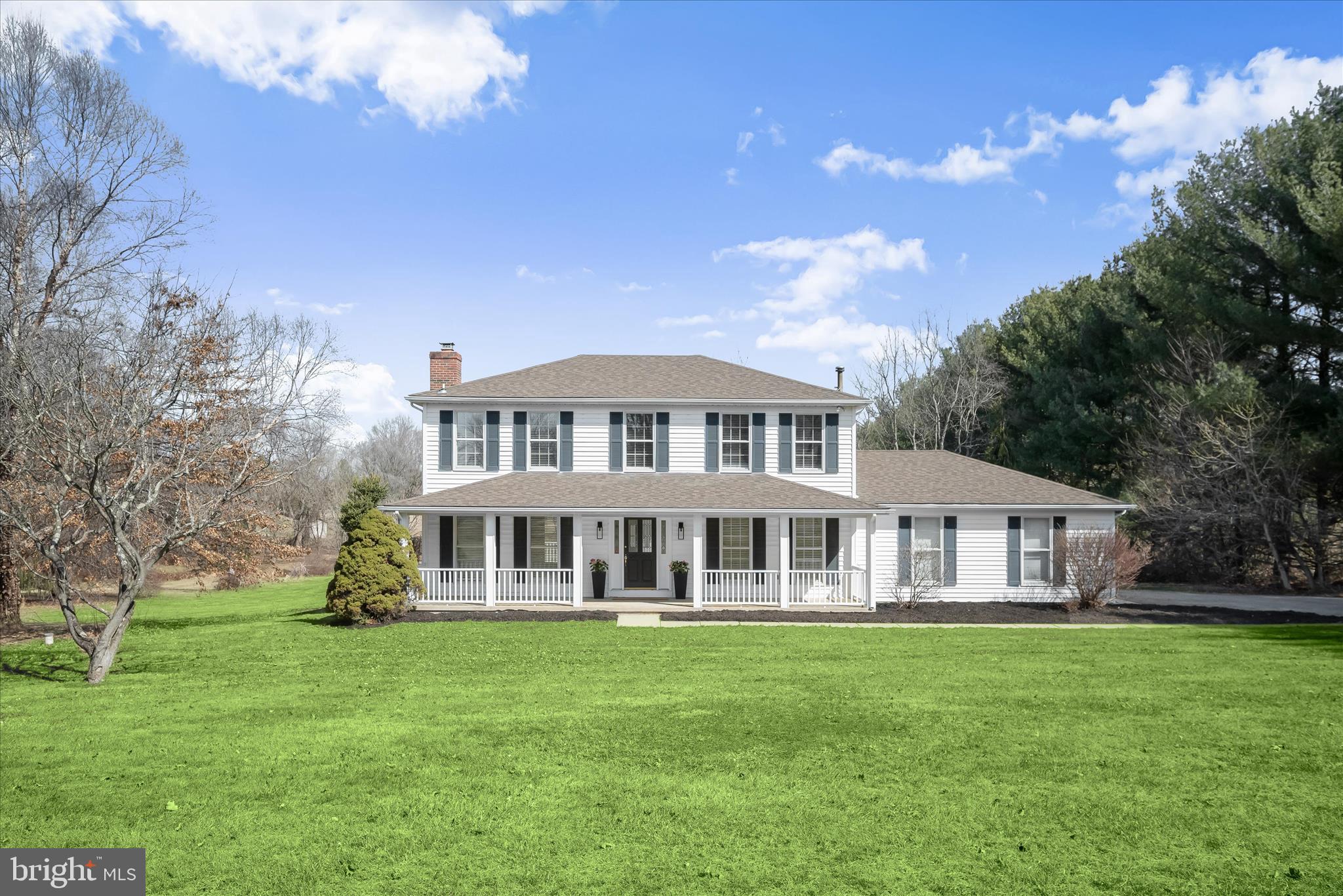 THE WARFIELDS - Residential